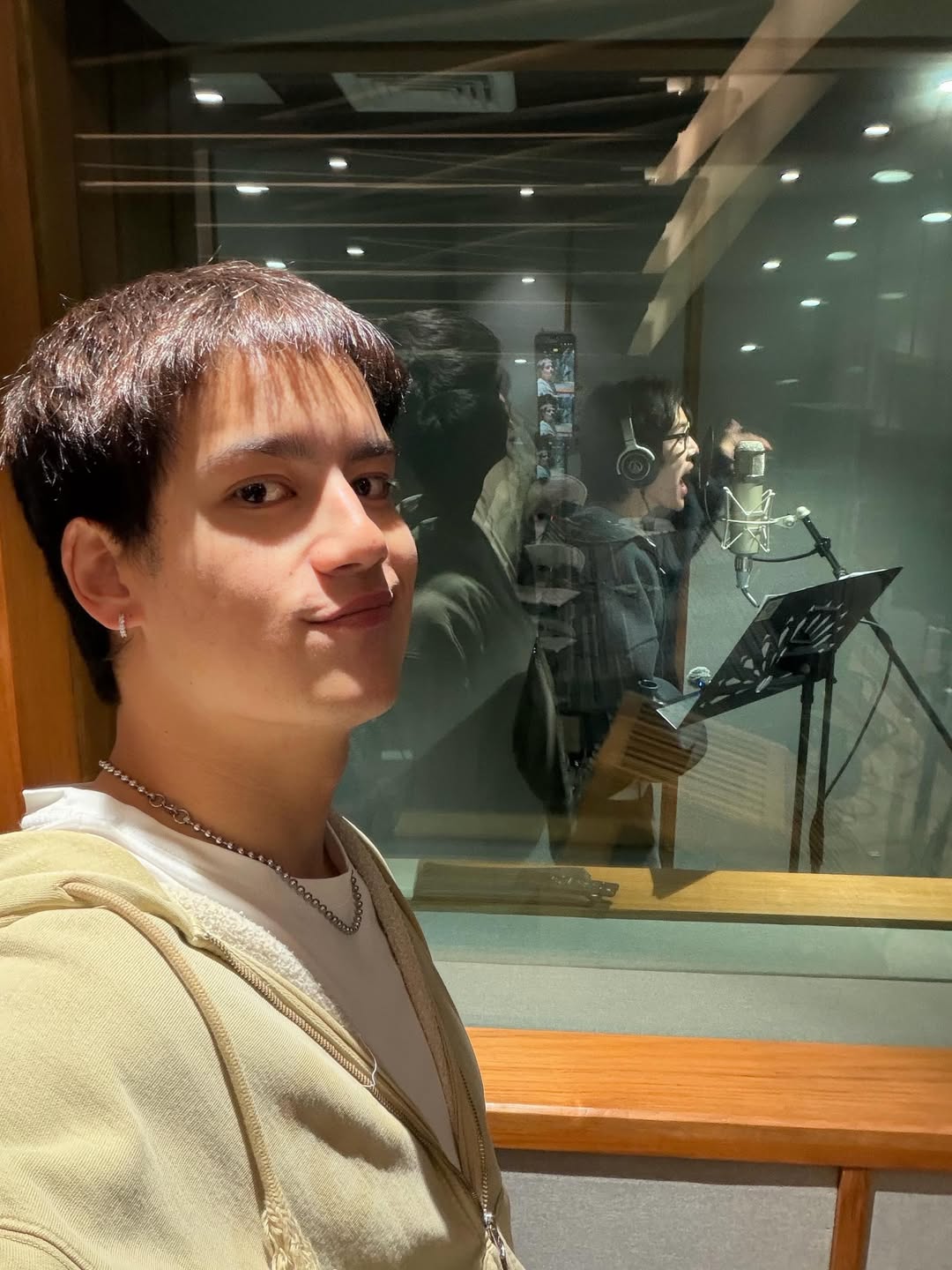 ไอซ์ - พาริส อินทรโกมาลย์สุต