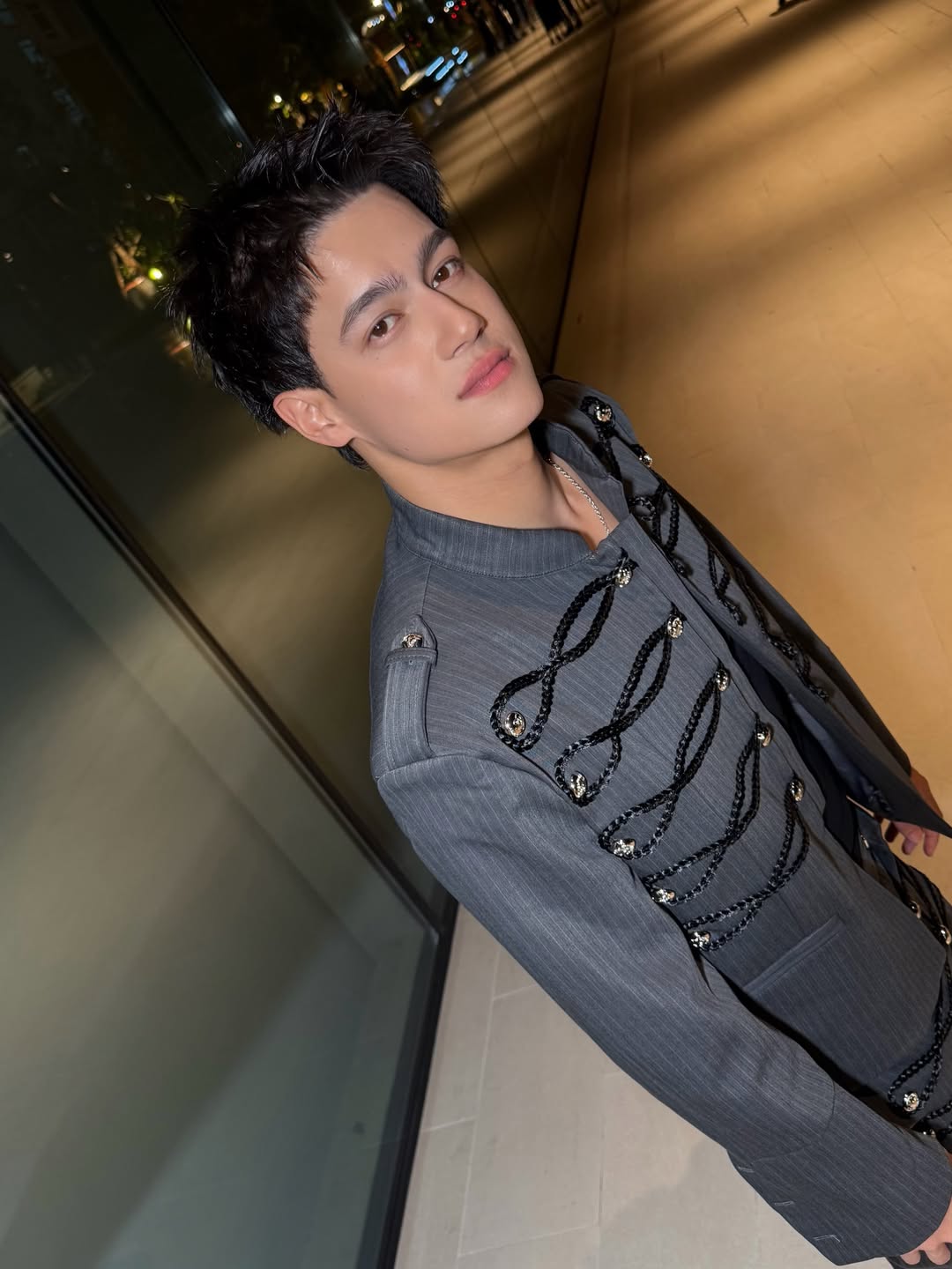 ไอซ์ - พาริส อินทรโกมาลย์สุต