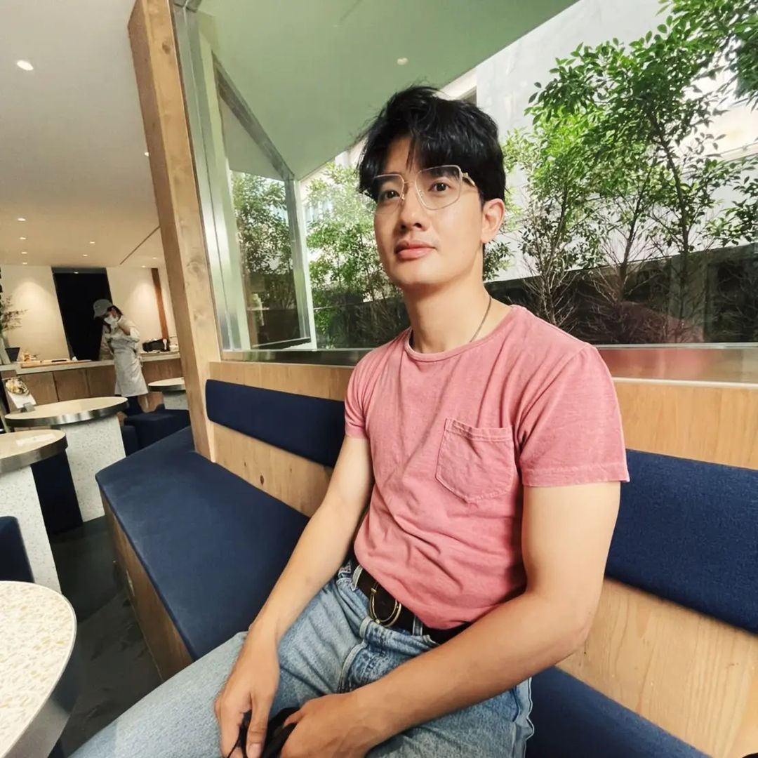 เป้ - อารักษ์ อมรศุภศิริ