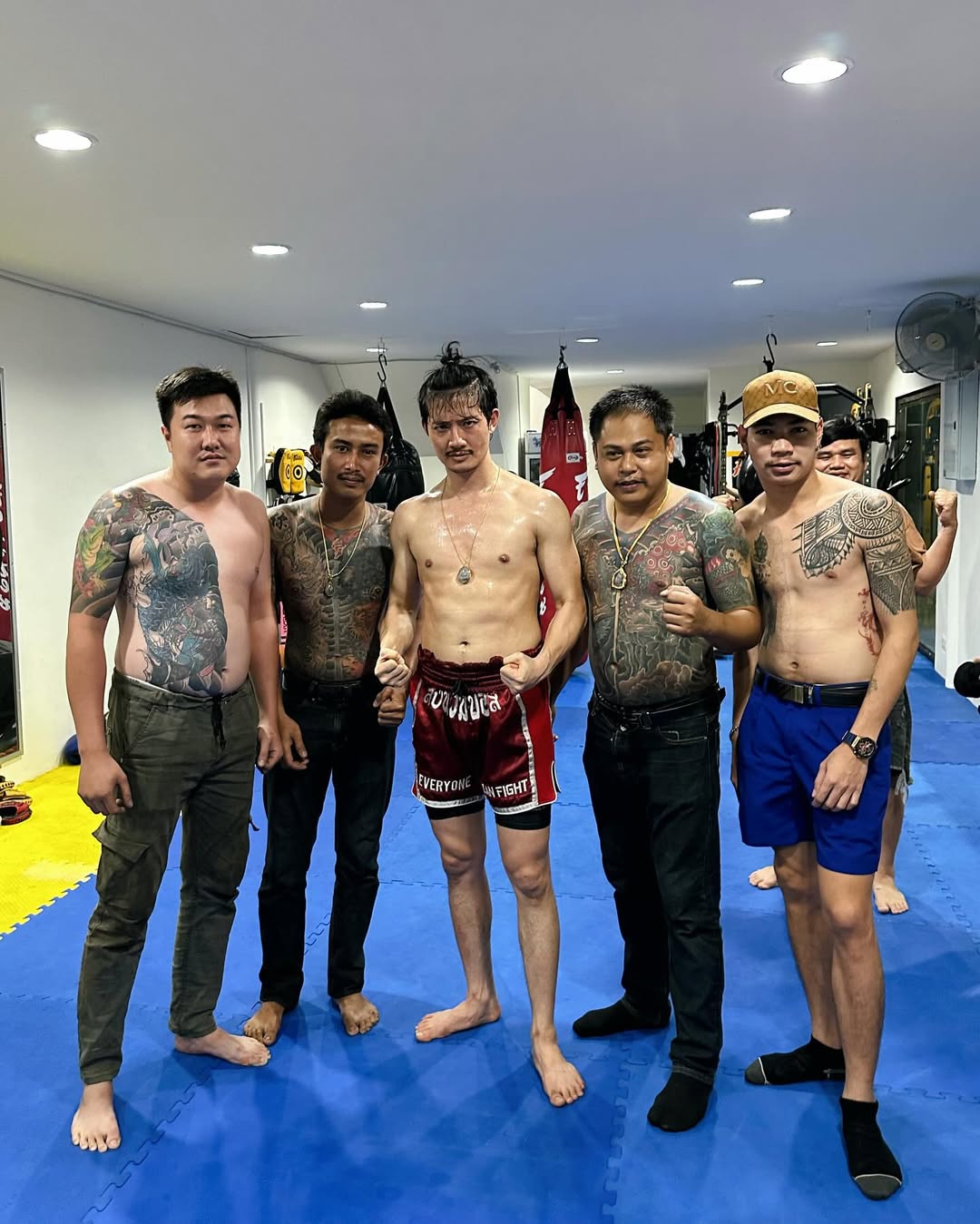เป้ - อารักษ์ อมรศุภศิริ