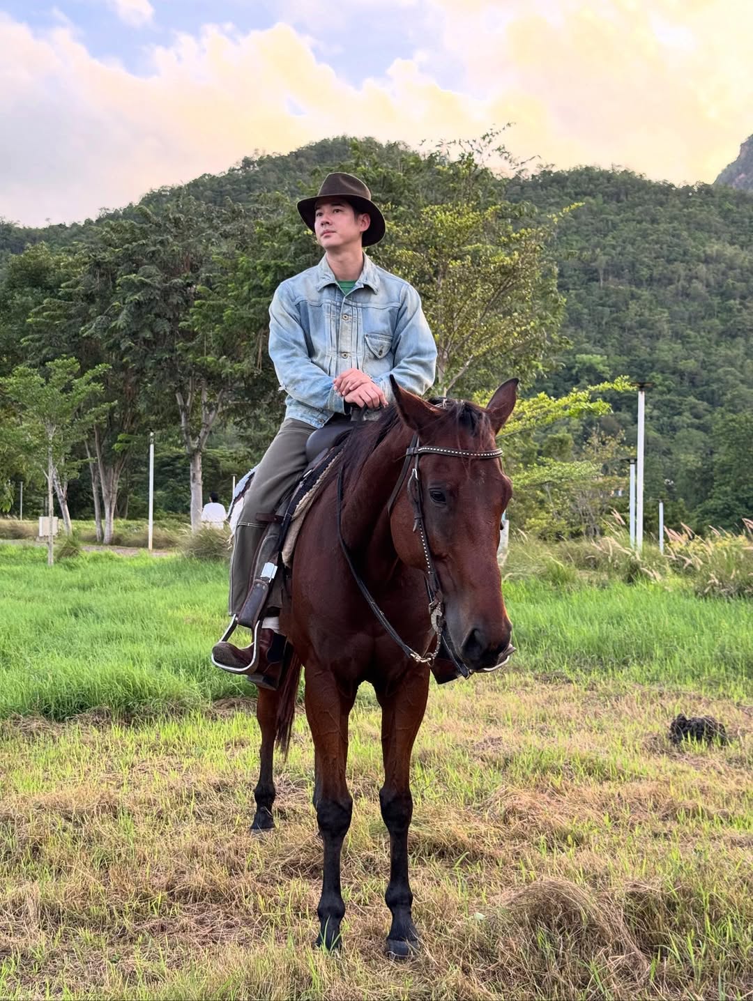 เป้ - อารักษ์ อมรศุภศิริ