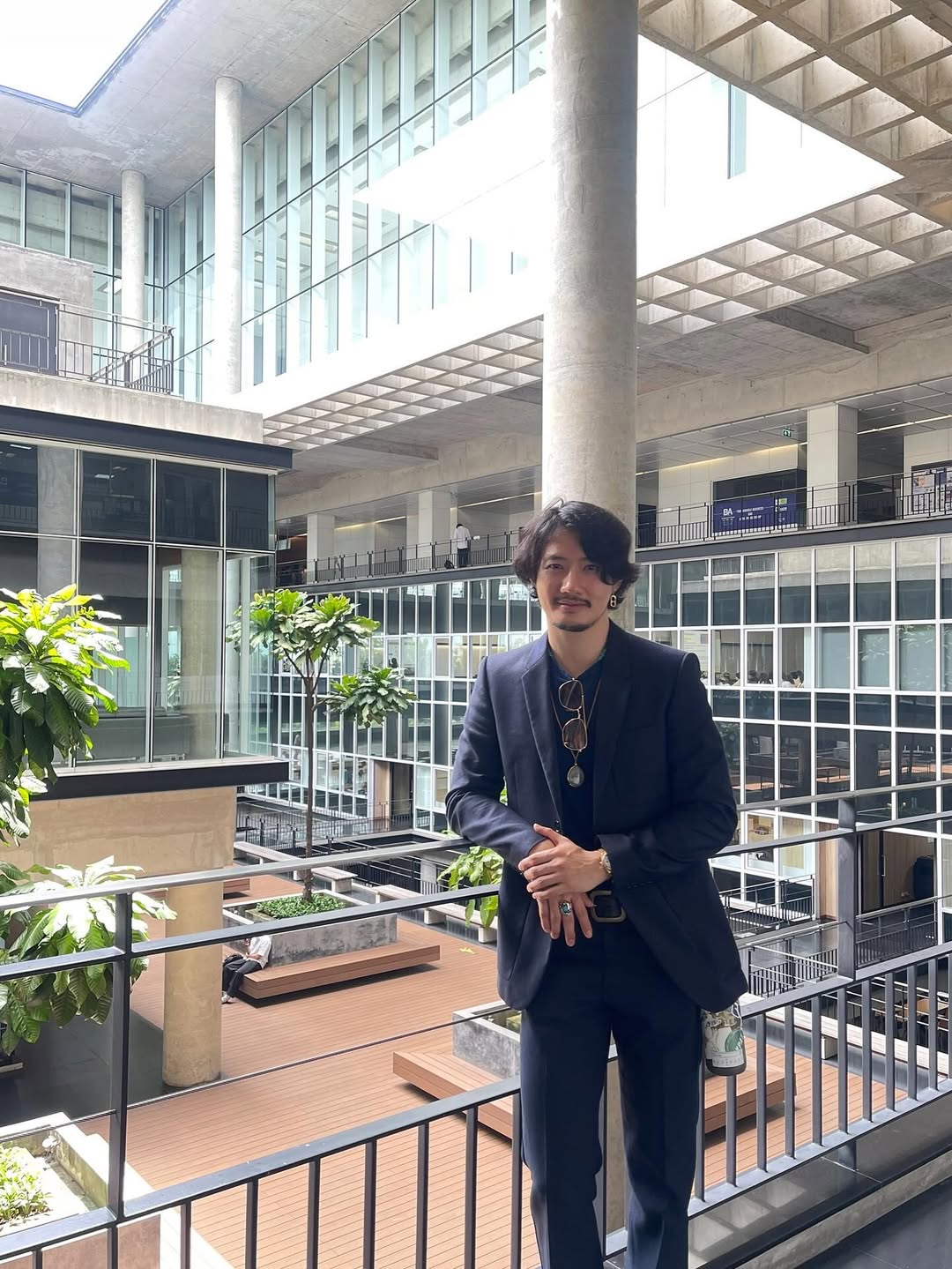 เป้ - อารักษ์ อมรศุภศิริ