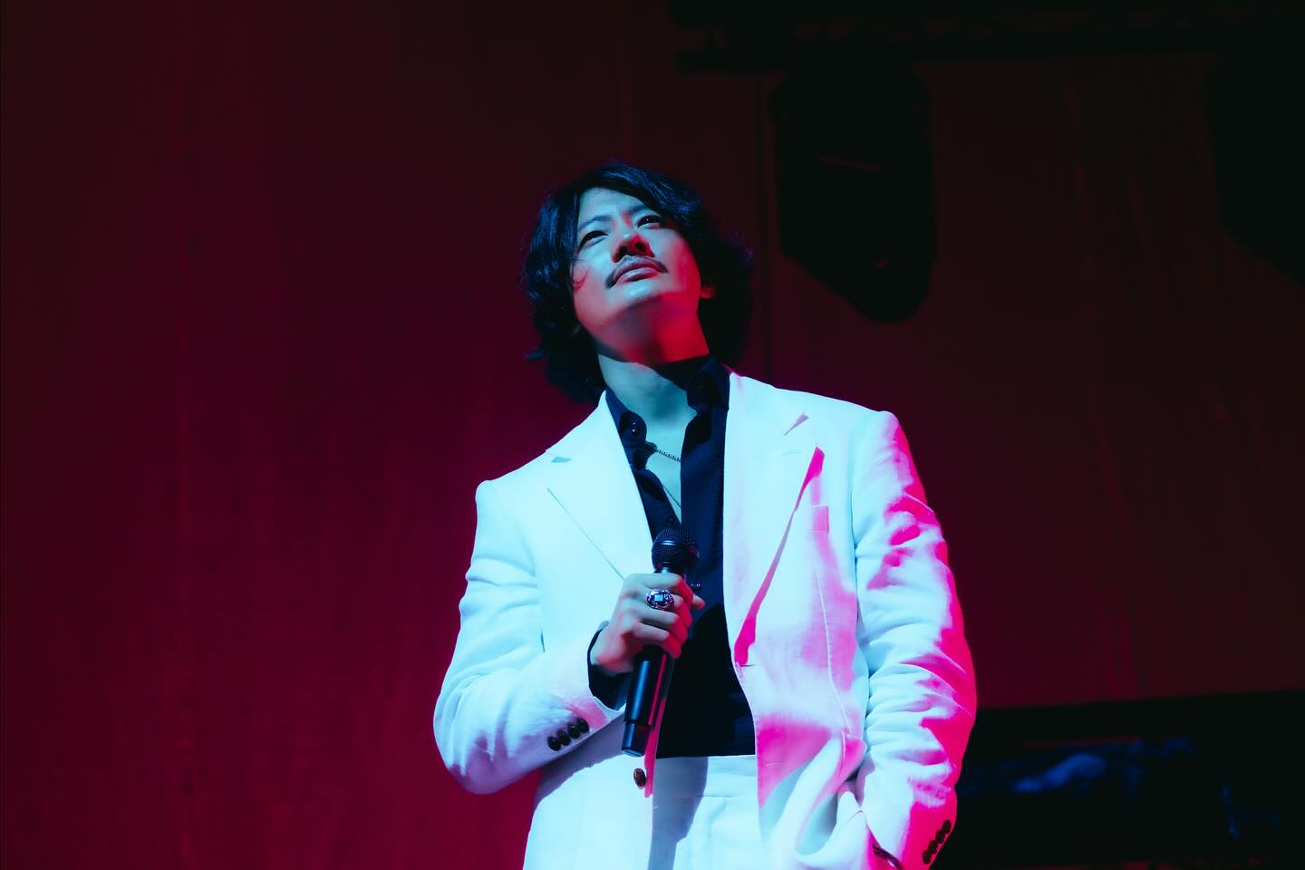 เป้ - อารักษ์ อมรศุภศิริ