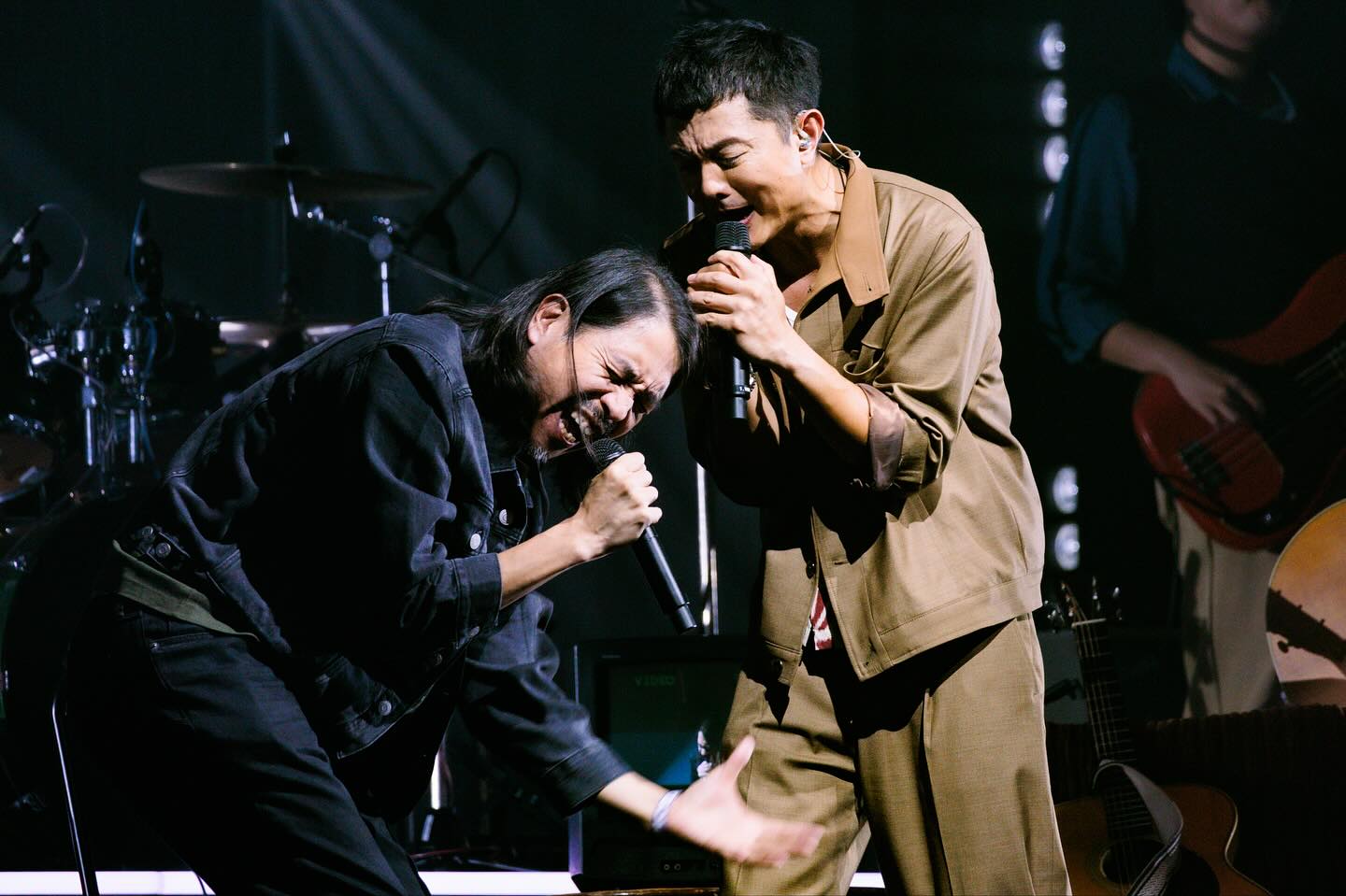 เป้ - อารักษ์ อมรศุภศิริ