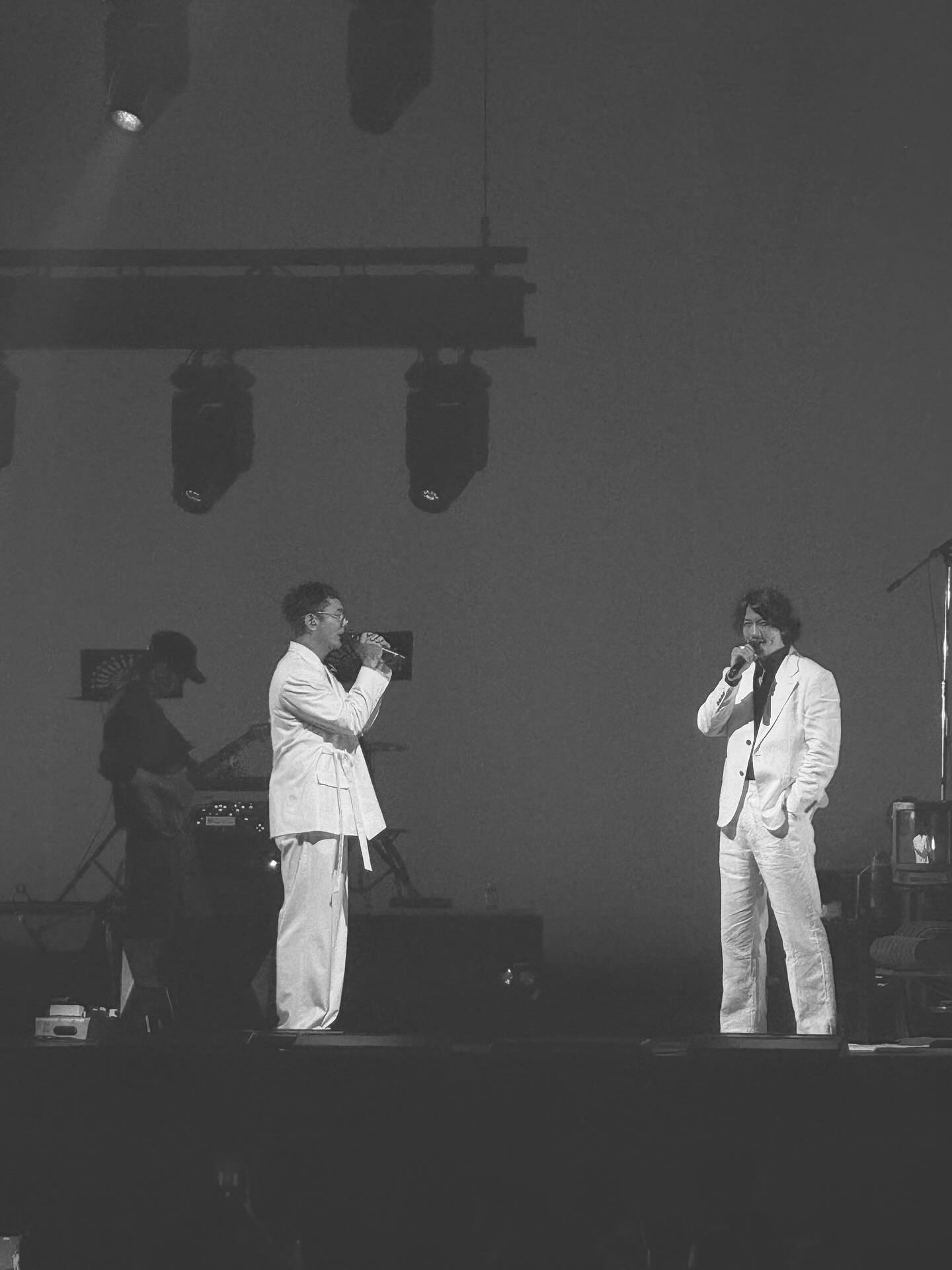 เป้ - อารักษ์ อมรศุภศิริ