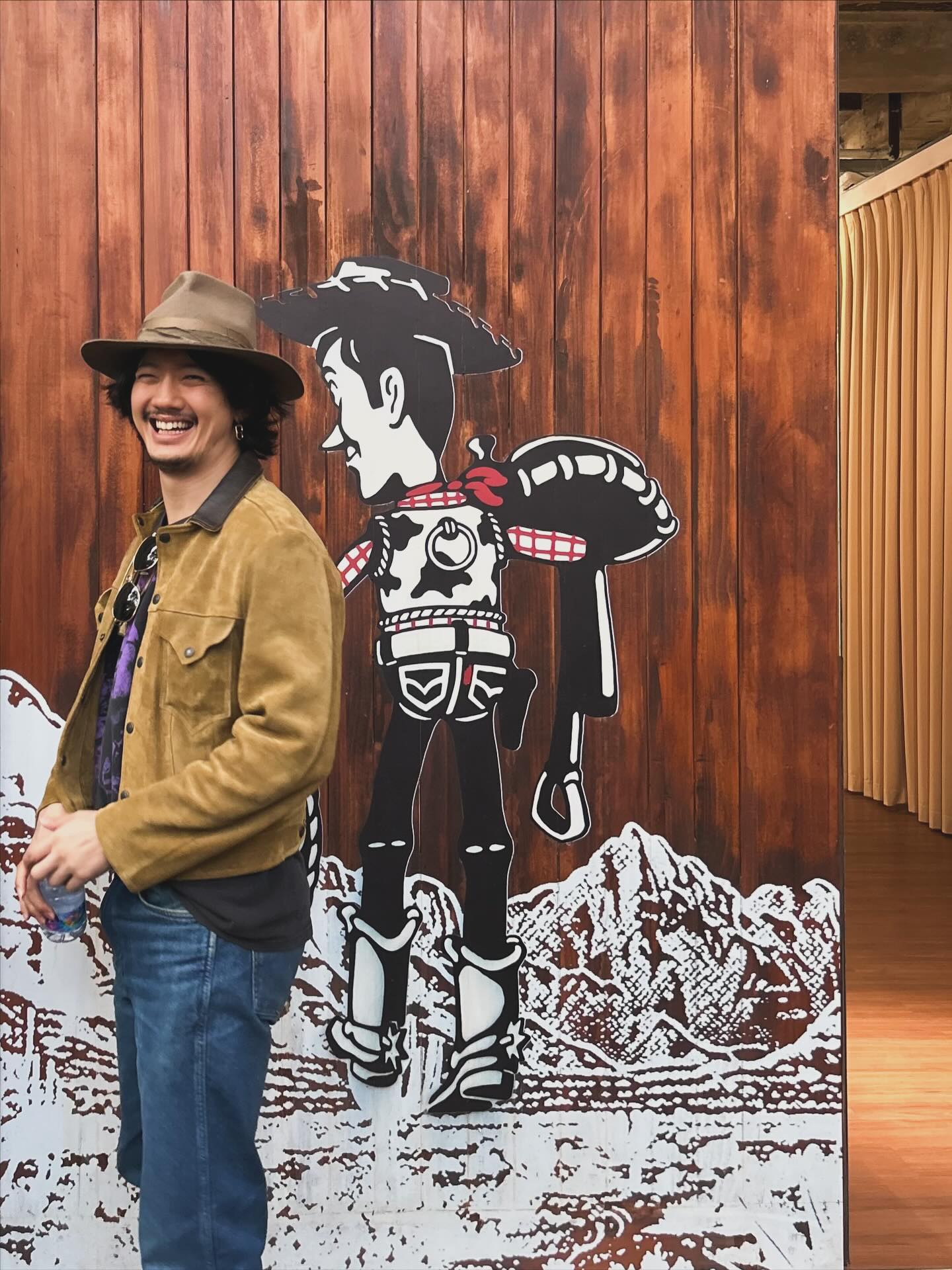 เป้ - อารักษ์ อมรศุภศิริ