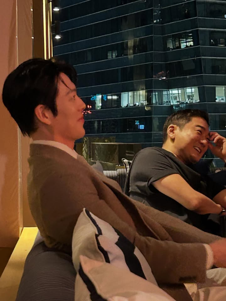 เป้ - อารักษ์ อมรศุภศิริ