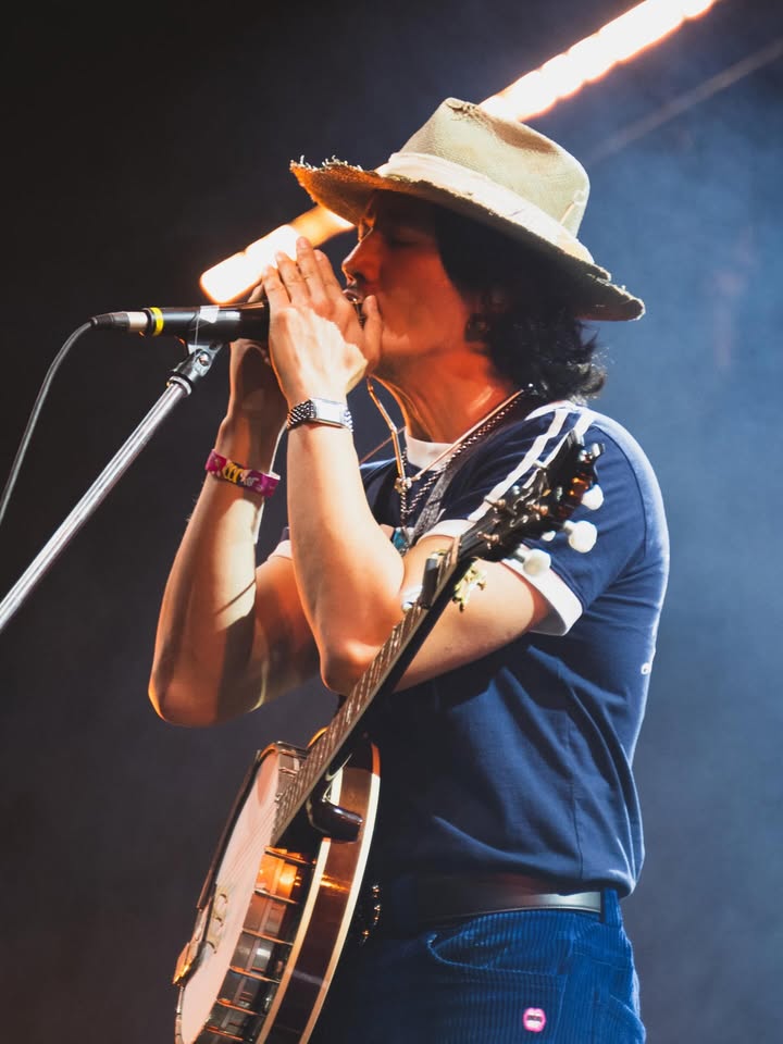 เป้ - อารักษ์ อมรศุภศิริ