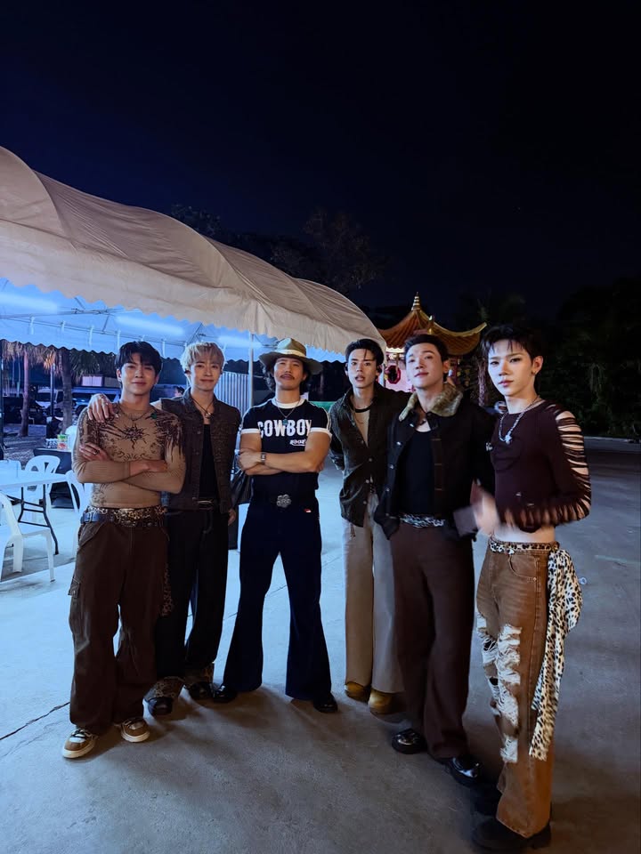 เป้ - อารักษ์ อมรศุภศิริ