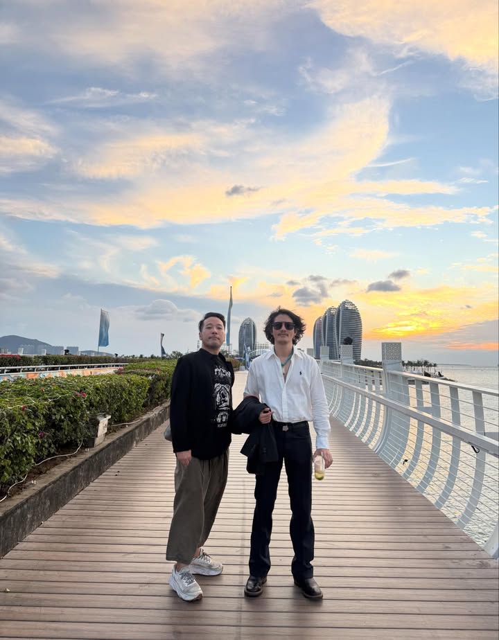 เป้ - อารักษ์ อมรศุภศิริ