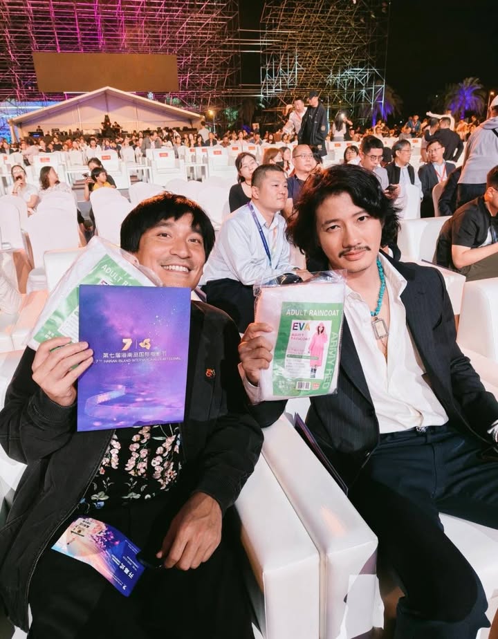 เป้ - อารักษ์ อมรศุภศิริ