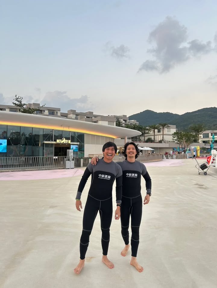 เป้ - อารักษ์ อมรศุภศิริ