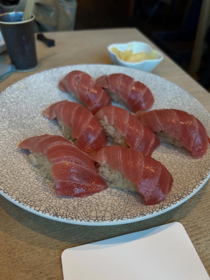 เป้ - อารักษ์ อมรศุภศิริ