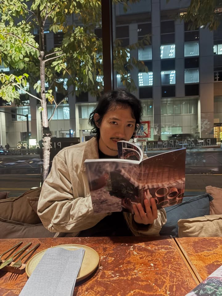 เป้ - อารักษ์ อมรศุภศิริ