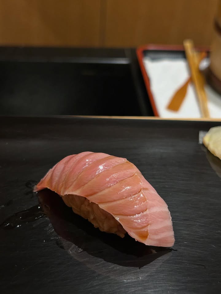 เป้ - อารักษ์ อมรศุภศิริ