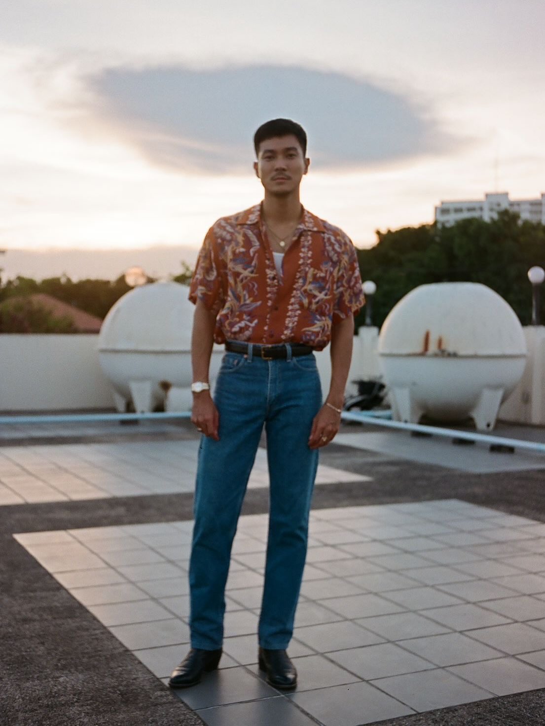 เป้ - อารักษ์ อมรศุภศิริ