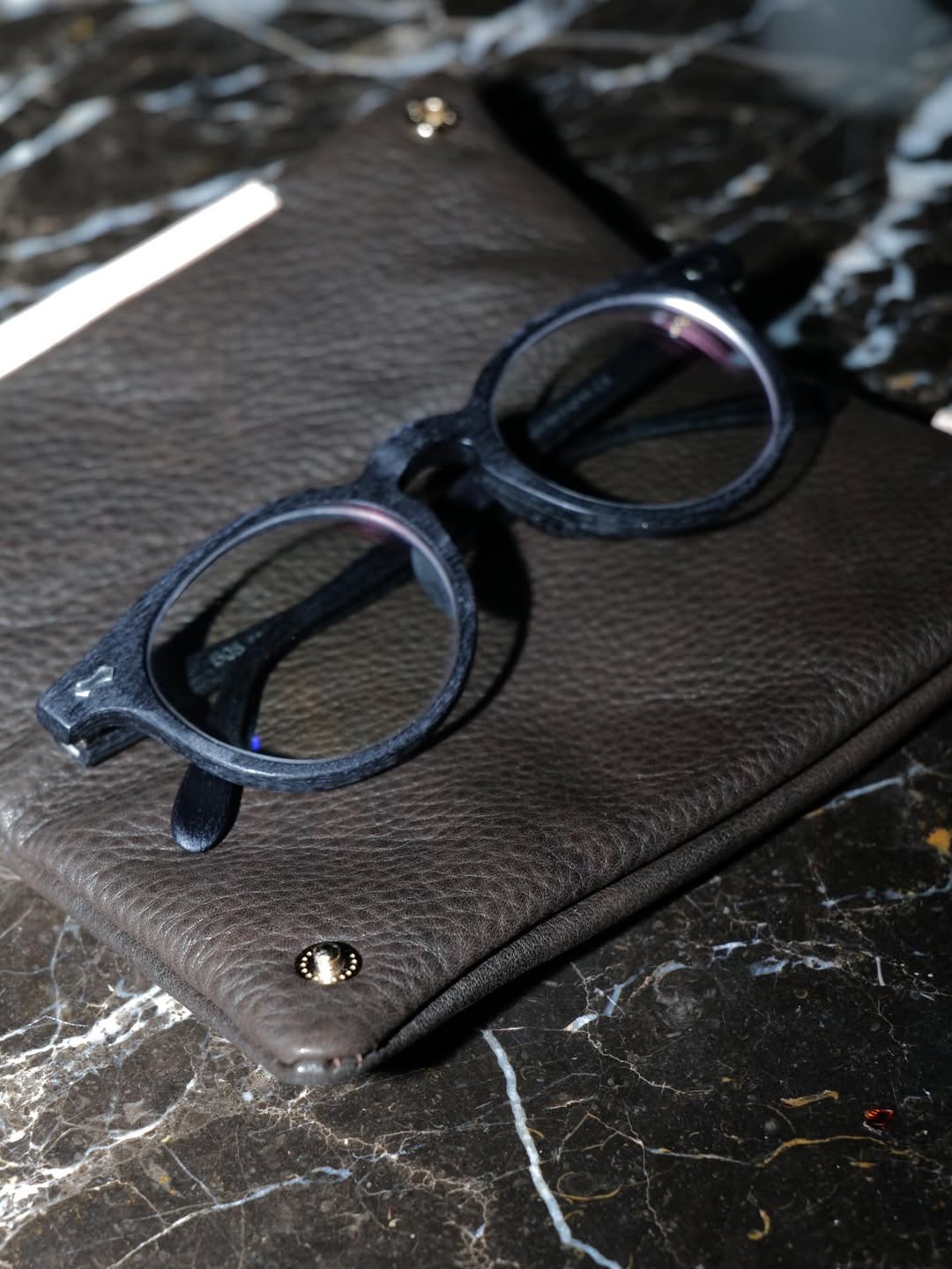 เป้ - อารักษ์ อมรศุภศิริ