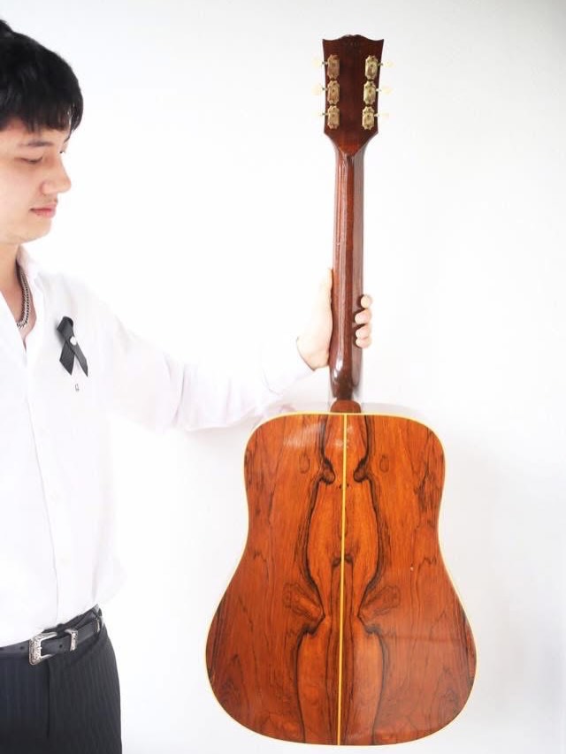 เป้ - อารักษ์ อมรศุภศิริ