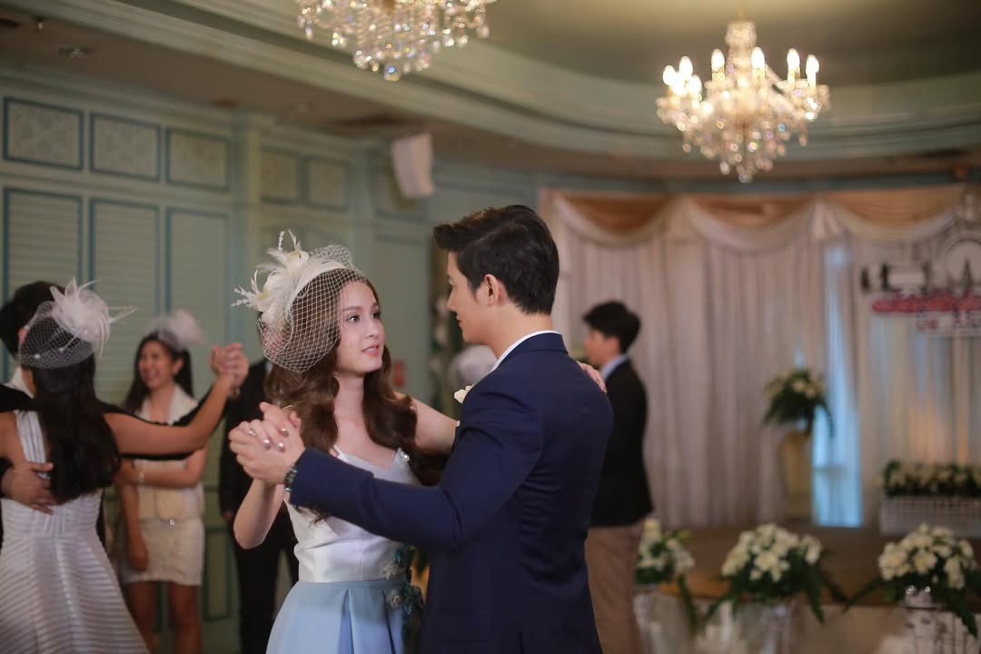 เป้ - อารักษ์ อมรศุภศิริ