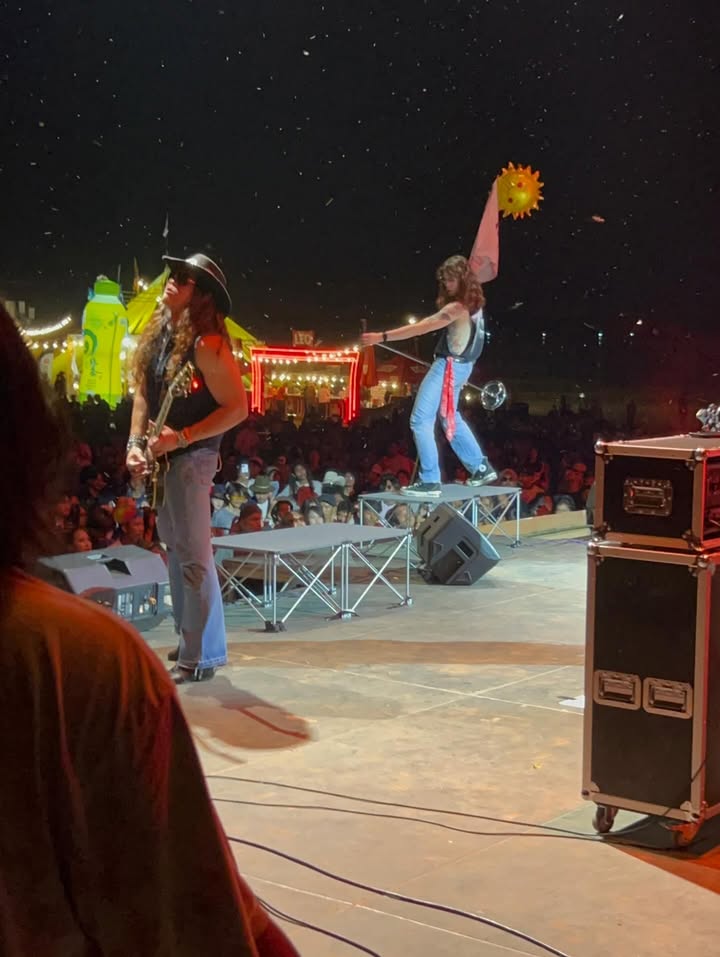 เป้ - อารักษ์ อมรศุภศิริ