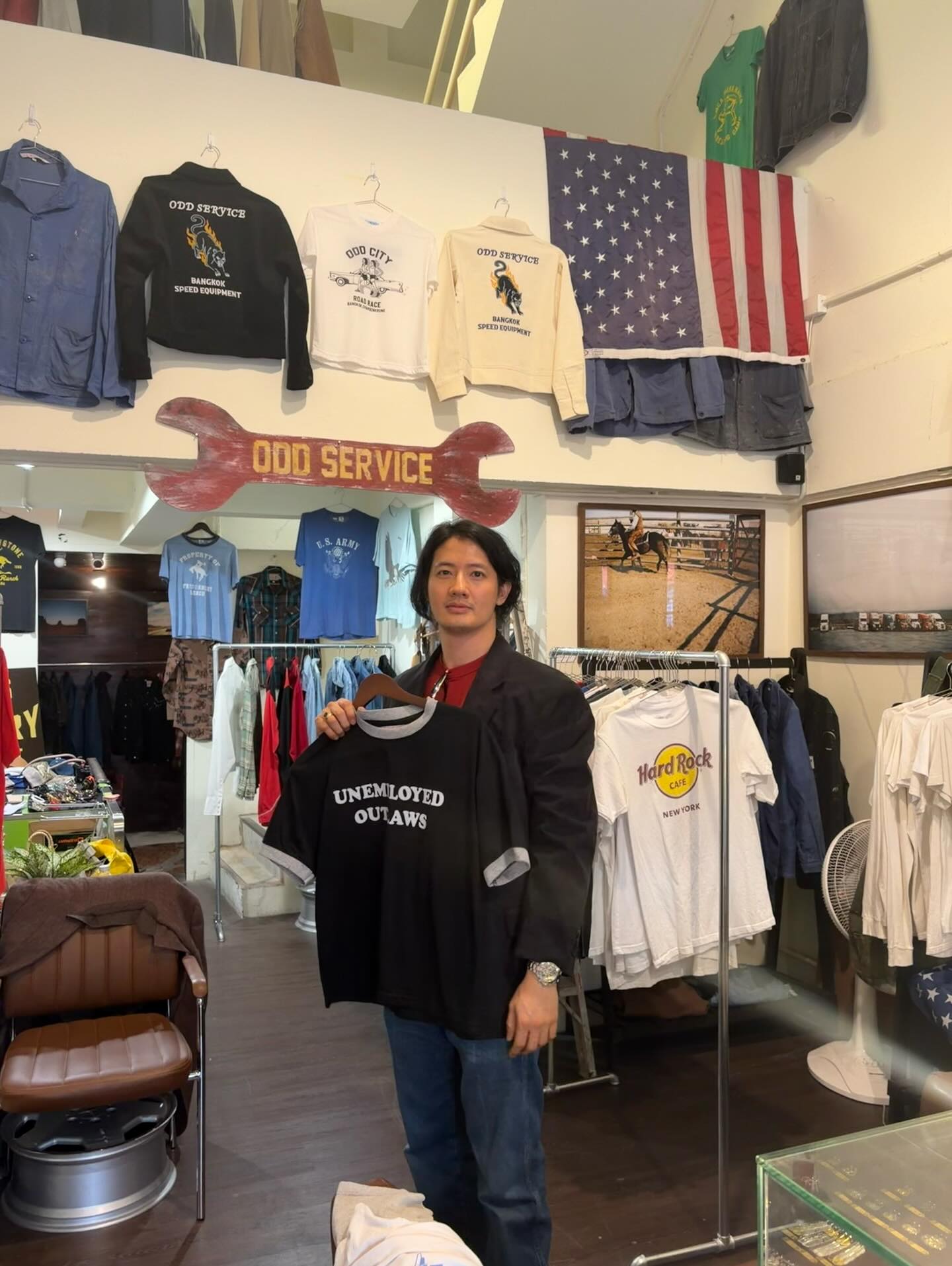 เป้ - อารักษ์ อมรศุภศิริ