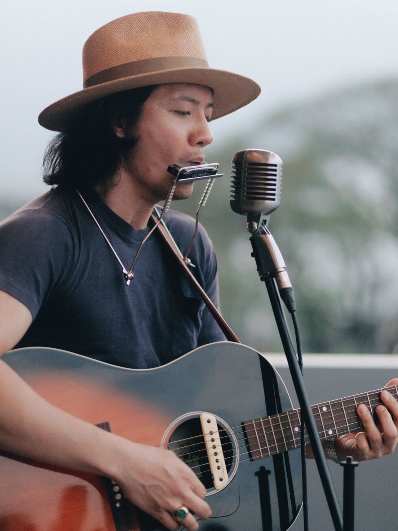 เป้ - อารักษ์ อมรศุภศิริ