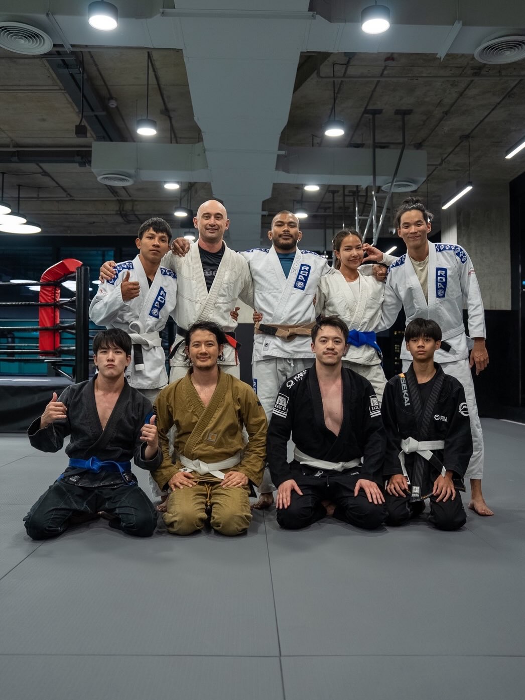 เป้ - อารักษ์ อมรศุภศิริ