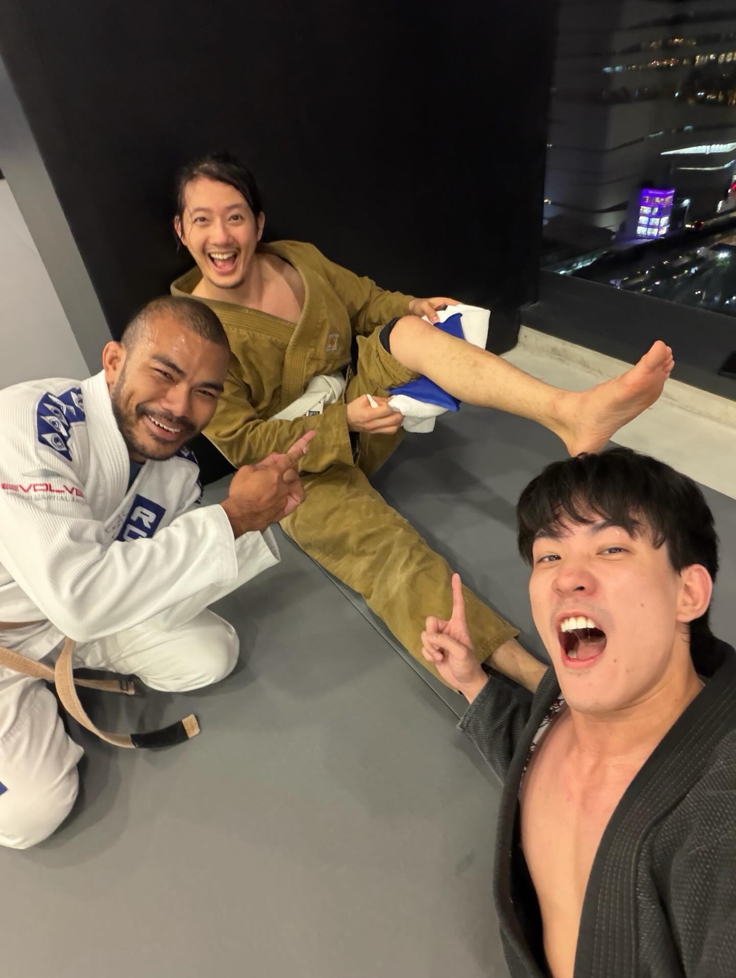 เป้ - อารักษ์ อมรศุภศิริ