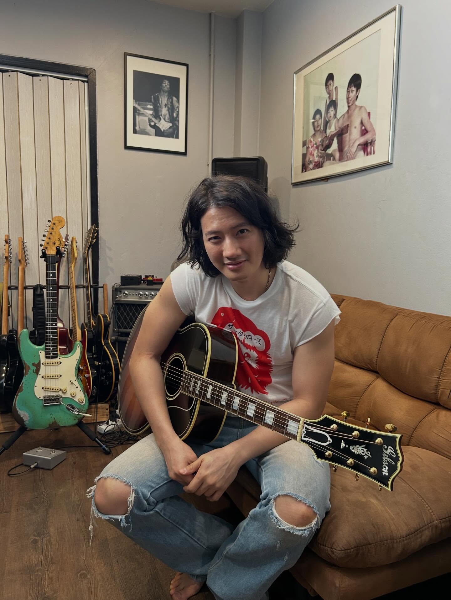 เป้ - อารักษ์ อมรศุภศิริ