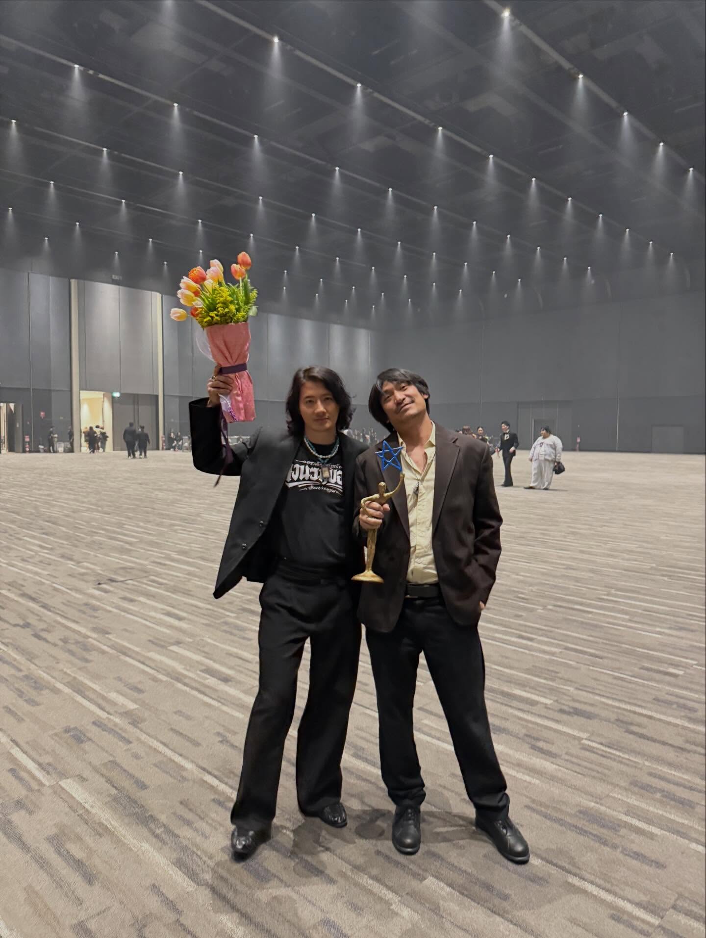 เป้ - อารักษ์ อมรศุภศิริ