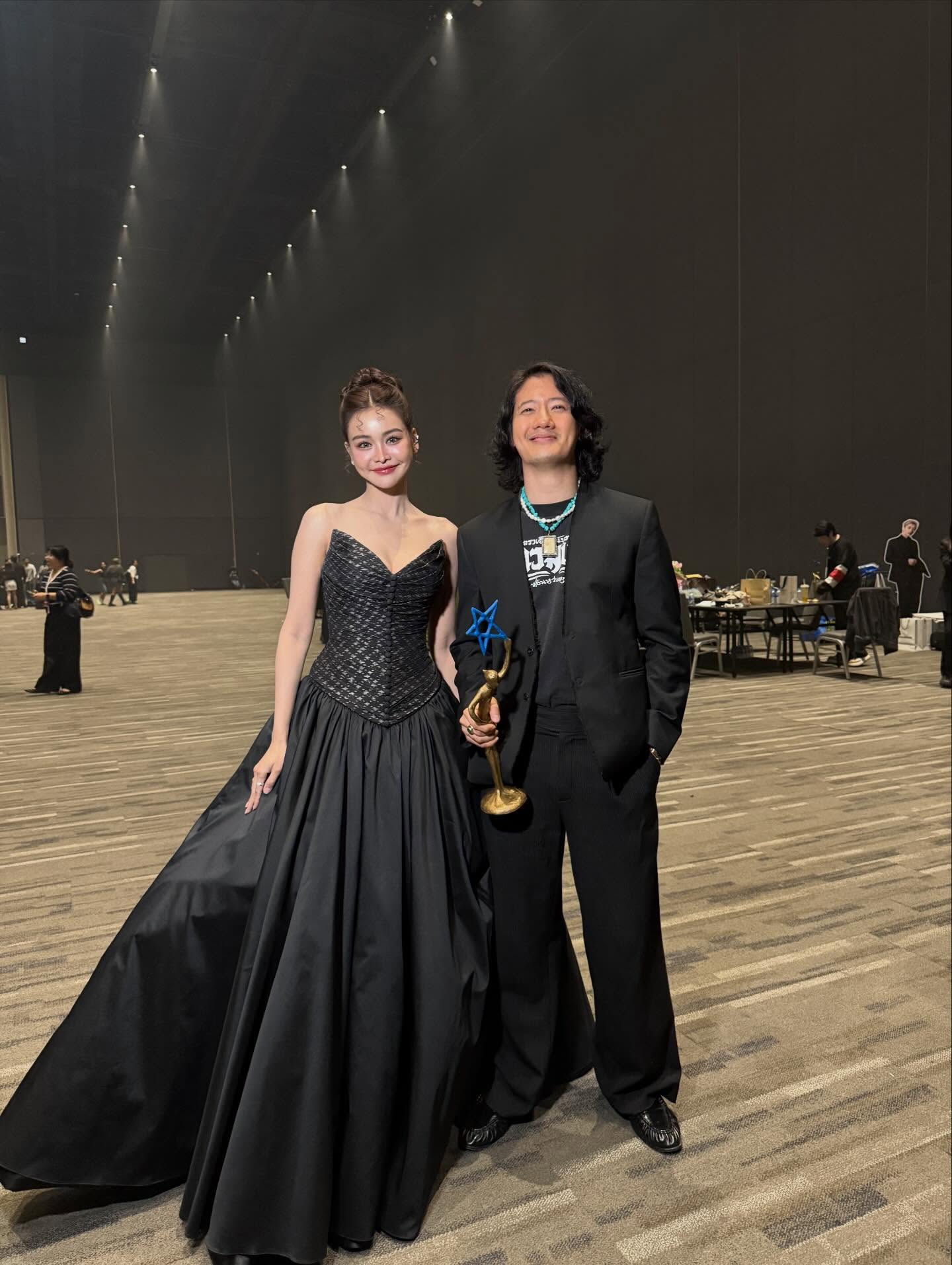 เป้ - อารักษ์ อมรศุภศิริ