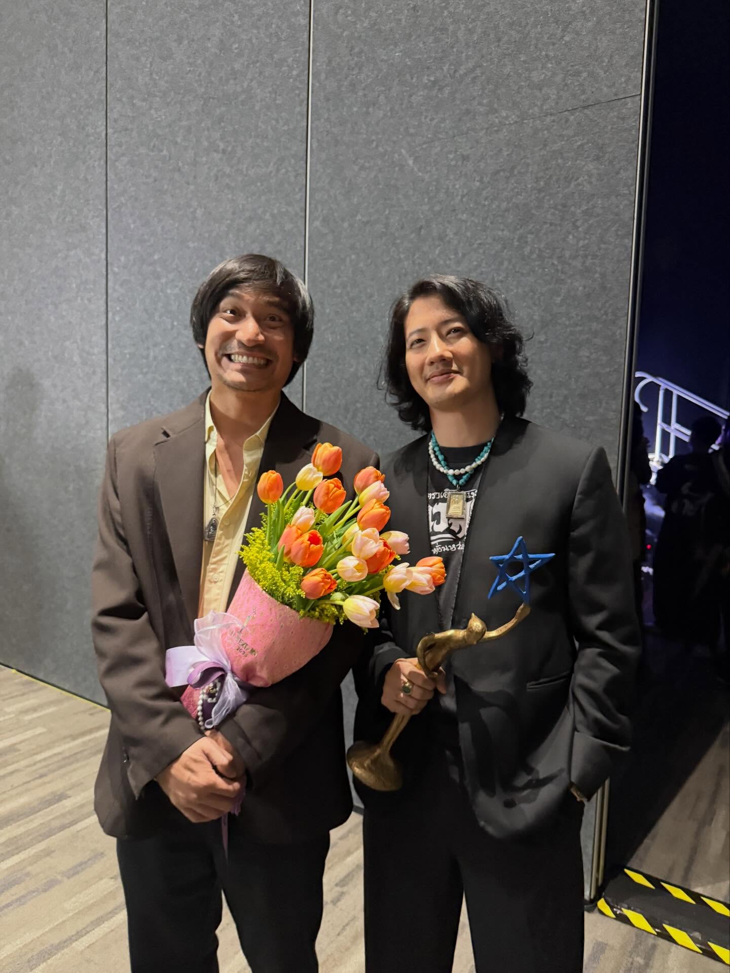 เป้ - อารักษ์ อมรศุภศิริ