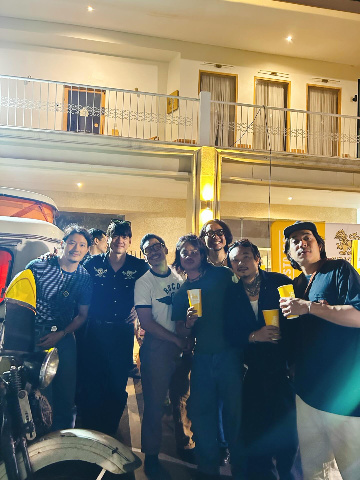 เป้ - อารักษ์ อมรศุภศิริ