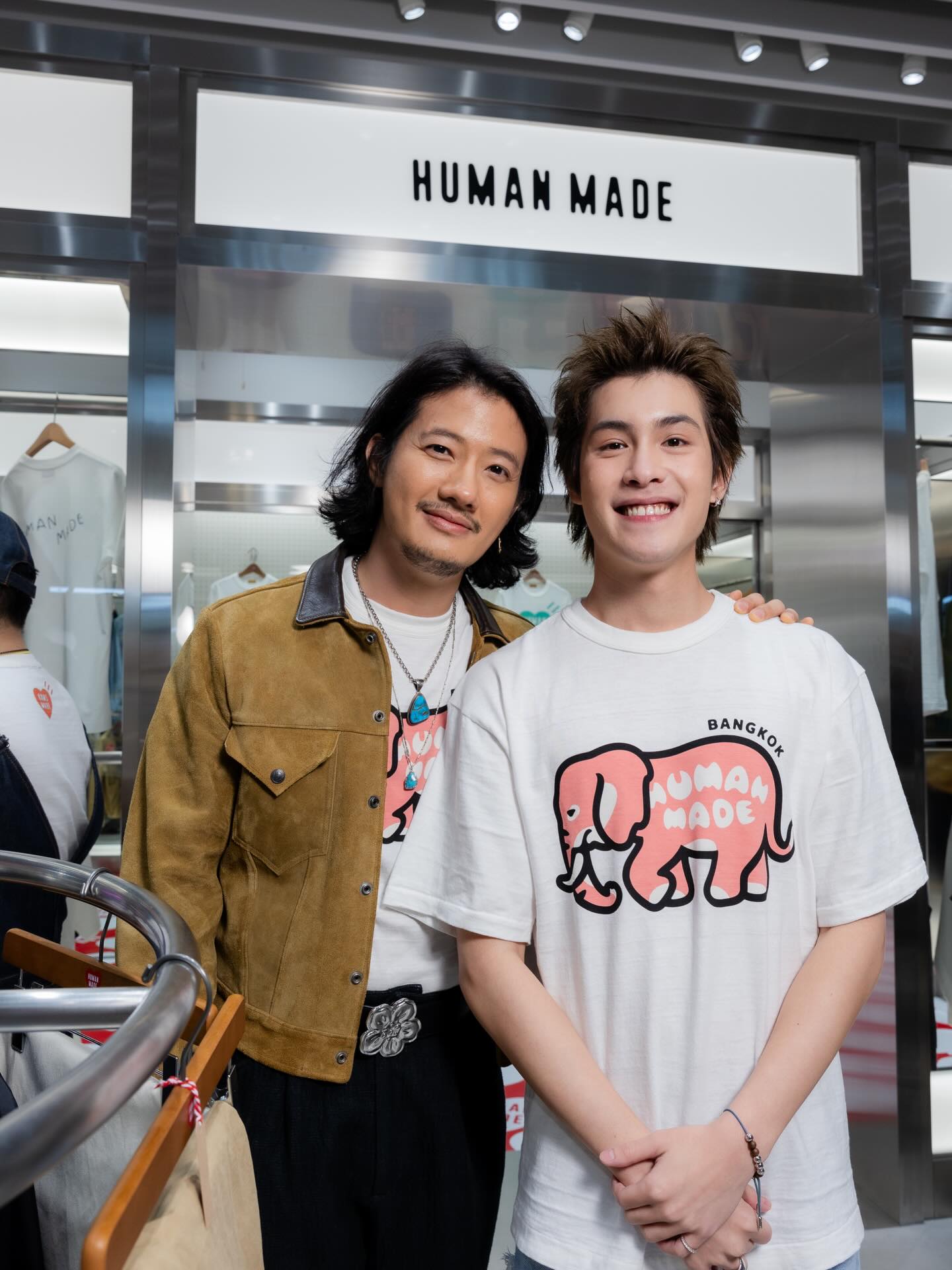 เป้ - อารักษ์ อมรศุภศิริ