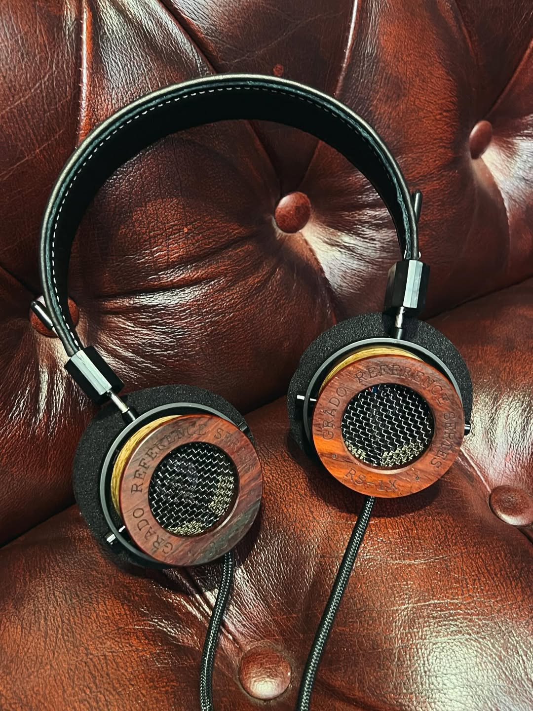 เป้ - อารักษ์ อมรศุภศิริ