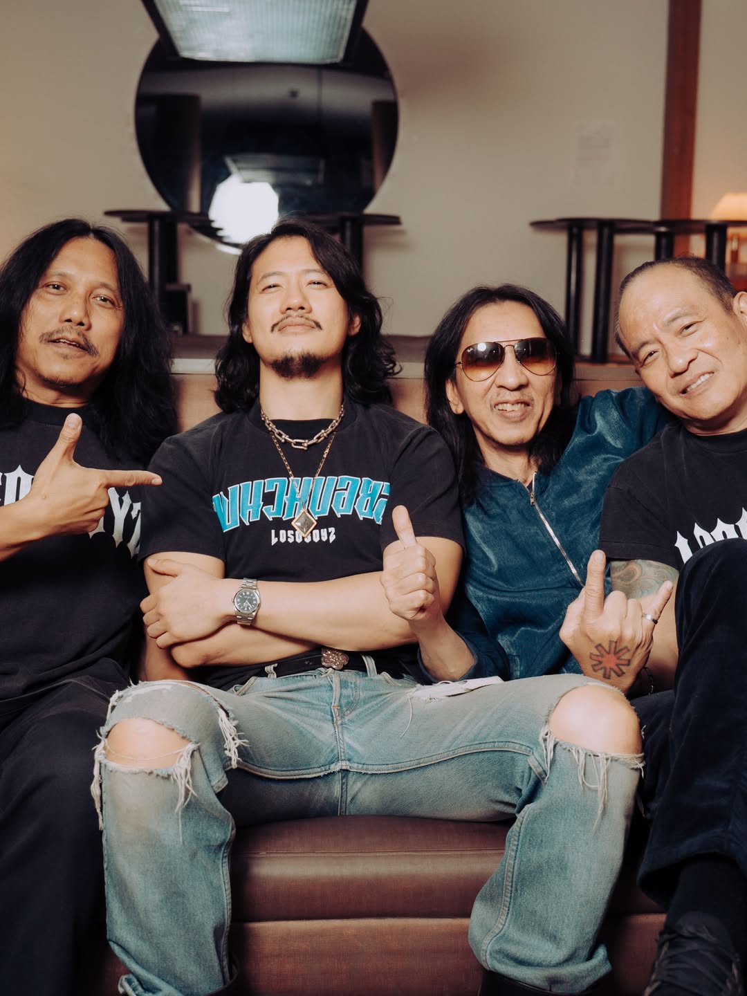 เป้ - อารักษ์ อมรศุภศิริ