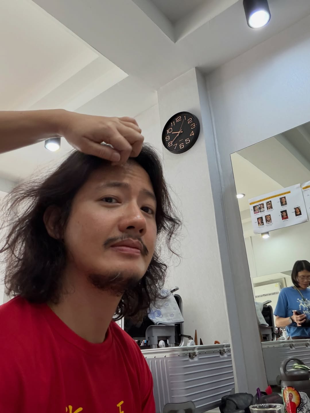 เป้ - อารักษ์ อมรศุภศิริ