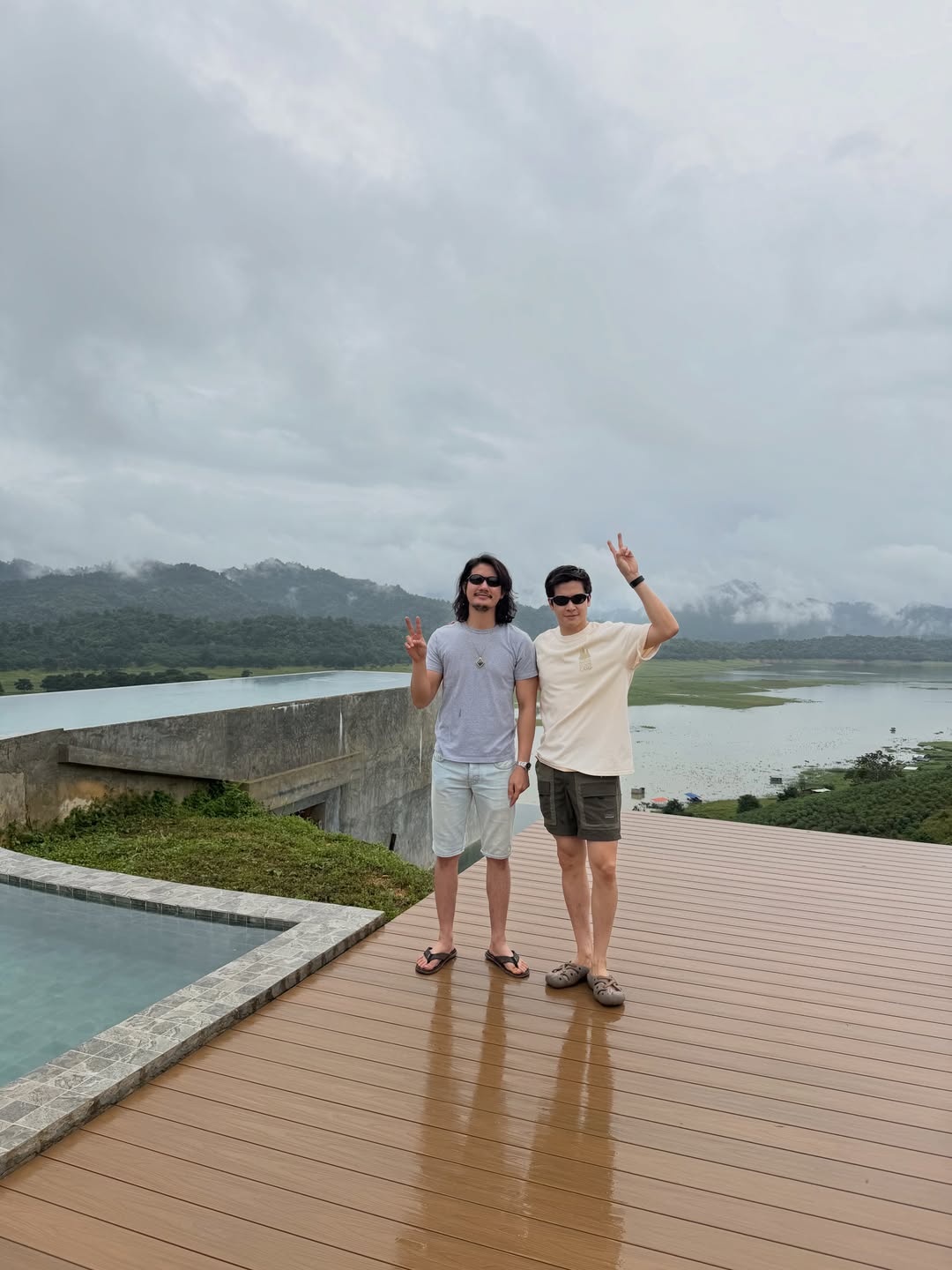 เป้ - อารักษ์ อมรศุภศิริ
