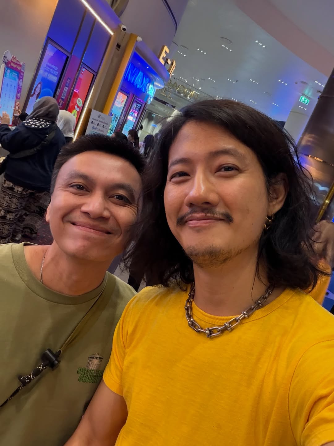 เป้ - อารักษ์ อมรศุภศิริ