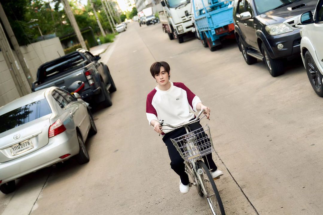 ณฐ - ณฐสิชณ์ เอื้อเอกสิชฌ์