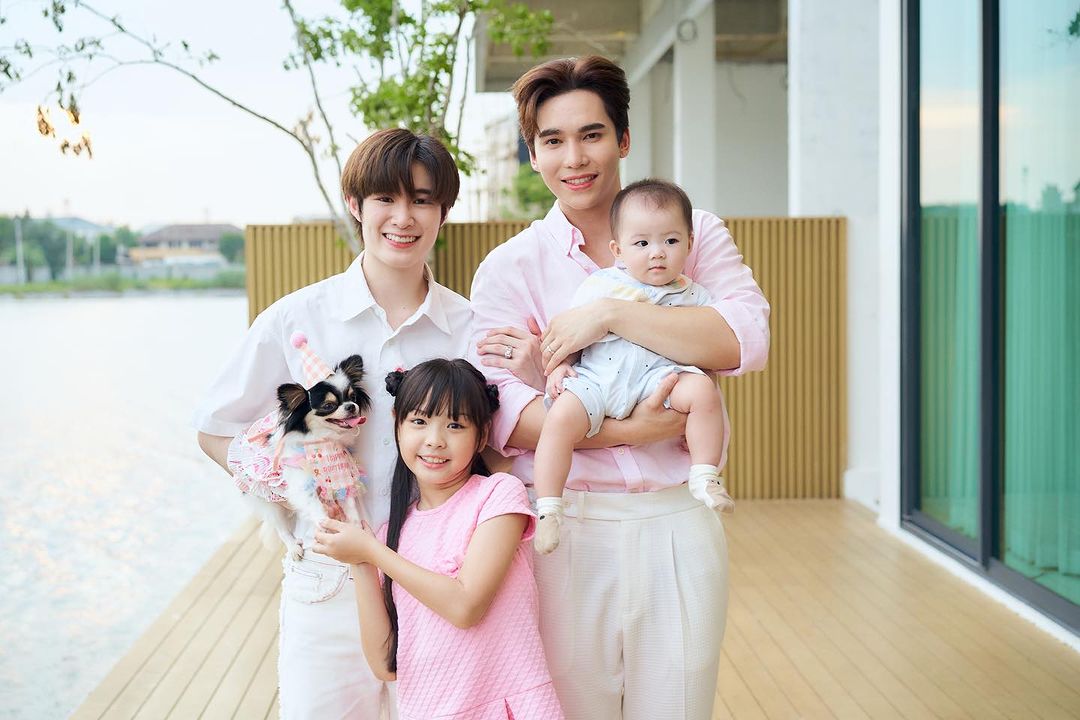 ณฐ - ณฐสิชณ์ เอื้อเอกสิชฌ์