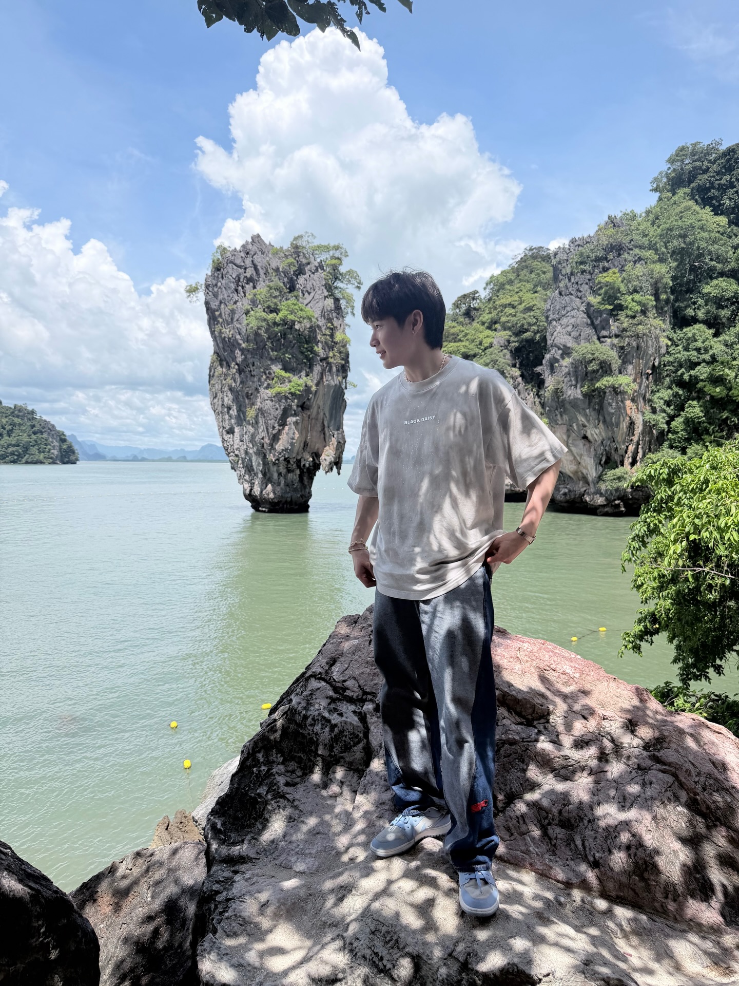 ณฐ - ณฐสิชณ์ เอื้อเอกสิชฌ์