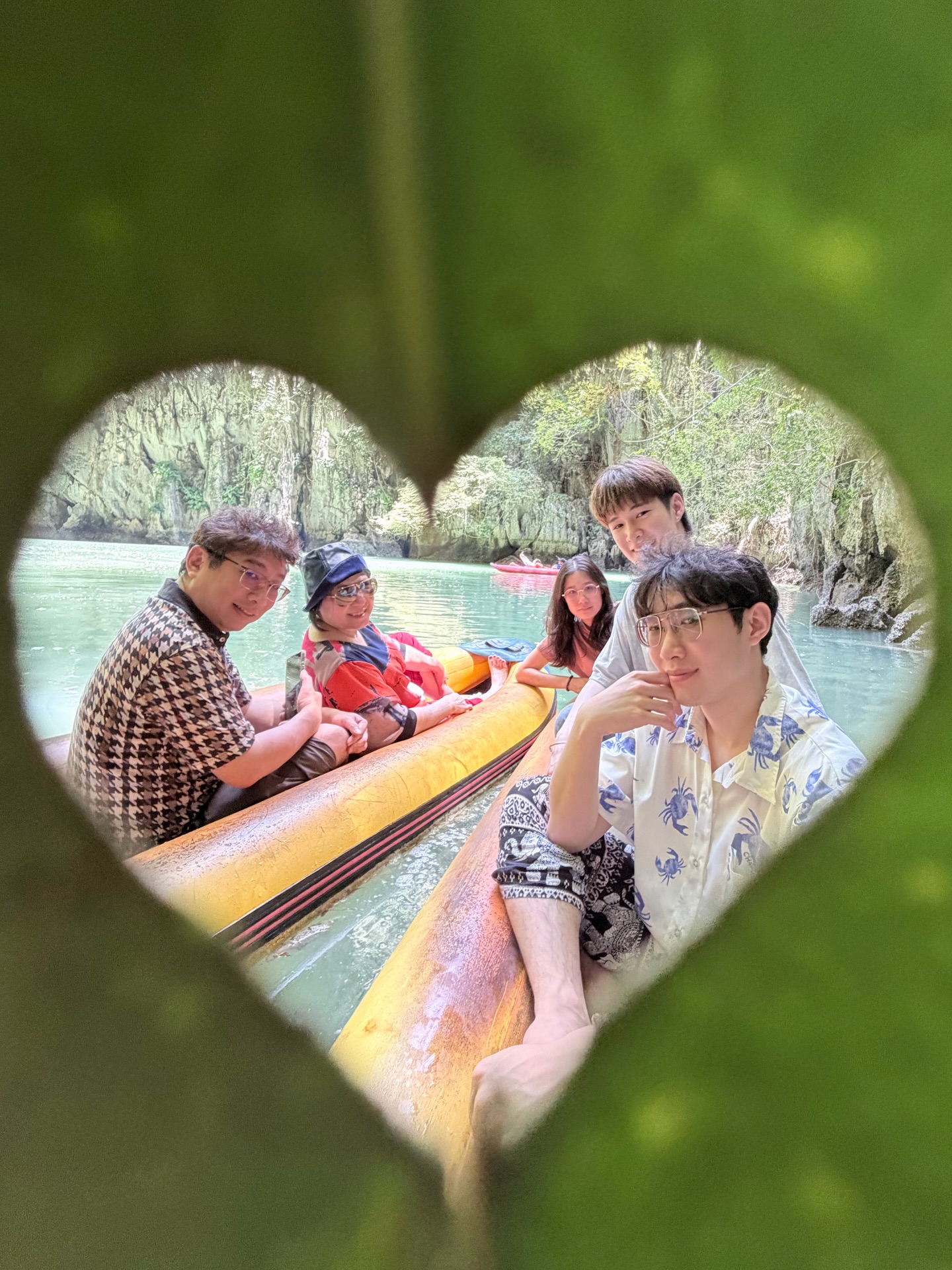 ณฐ - ณฐสิชณ์ เอื้อเอกสิชฌ์