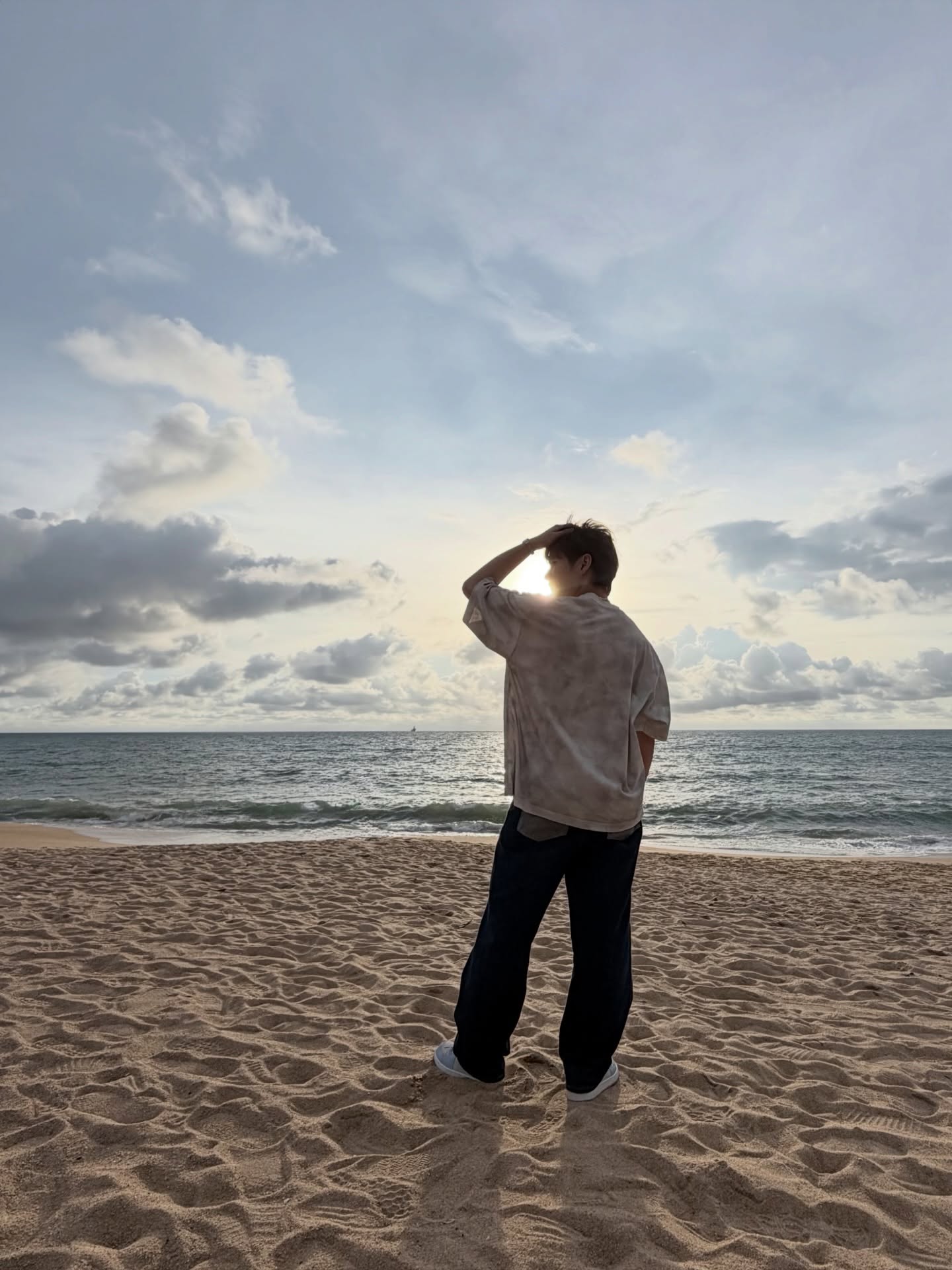 ณฐ - ณฐสิชณ์ เอื้อเอกสิชฌ์