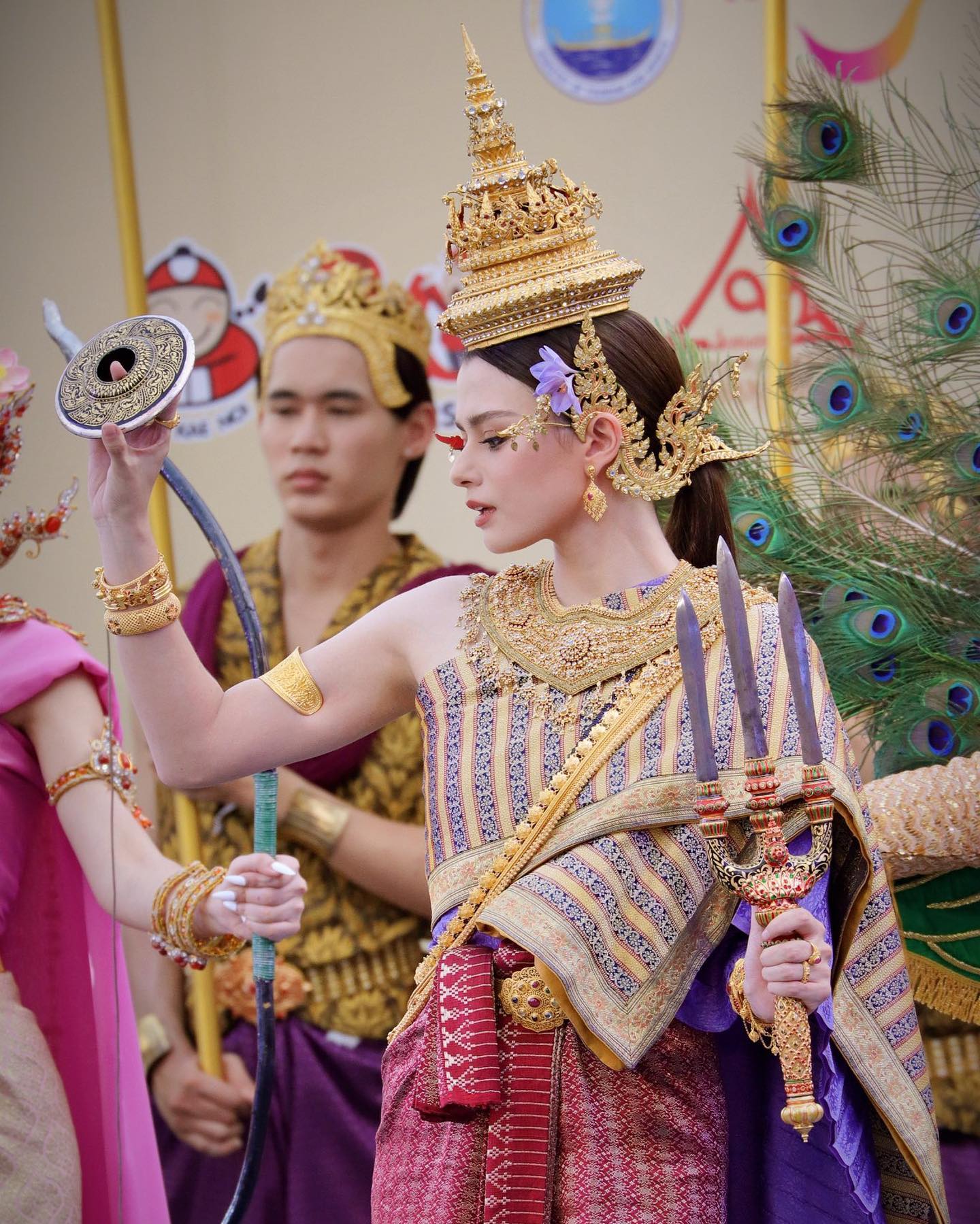 เบคกี้ - รีเบคก้า แพทรีเซีย อาร์มสตรอง