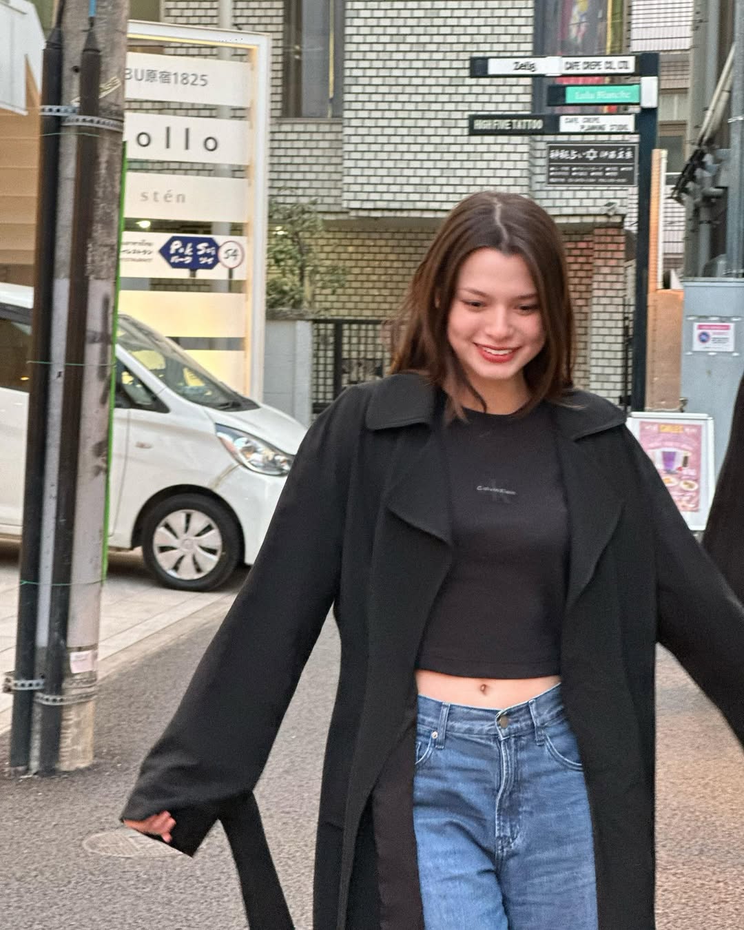 เบคกี้ - รีเบคก้า แพทรีเซีย อาร์มสตรอง