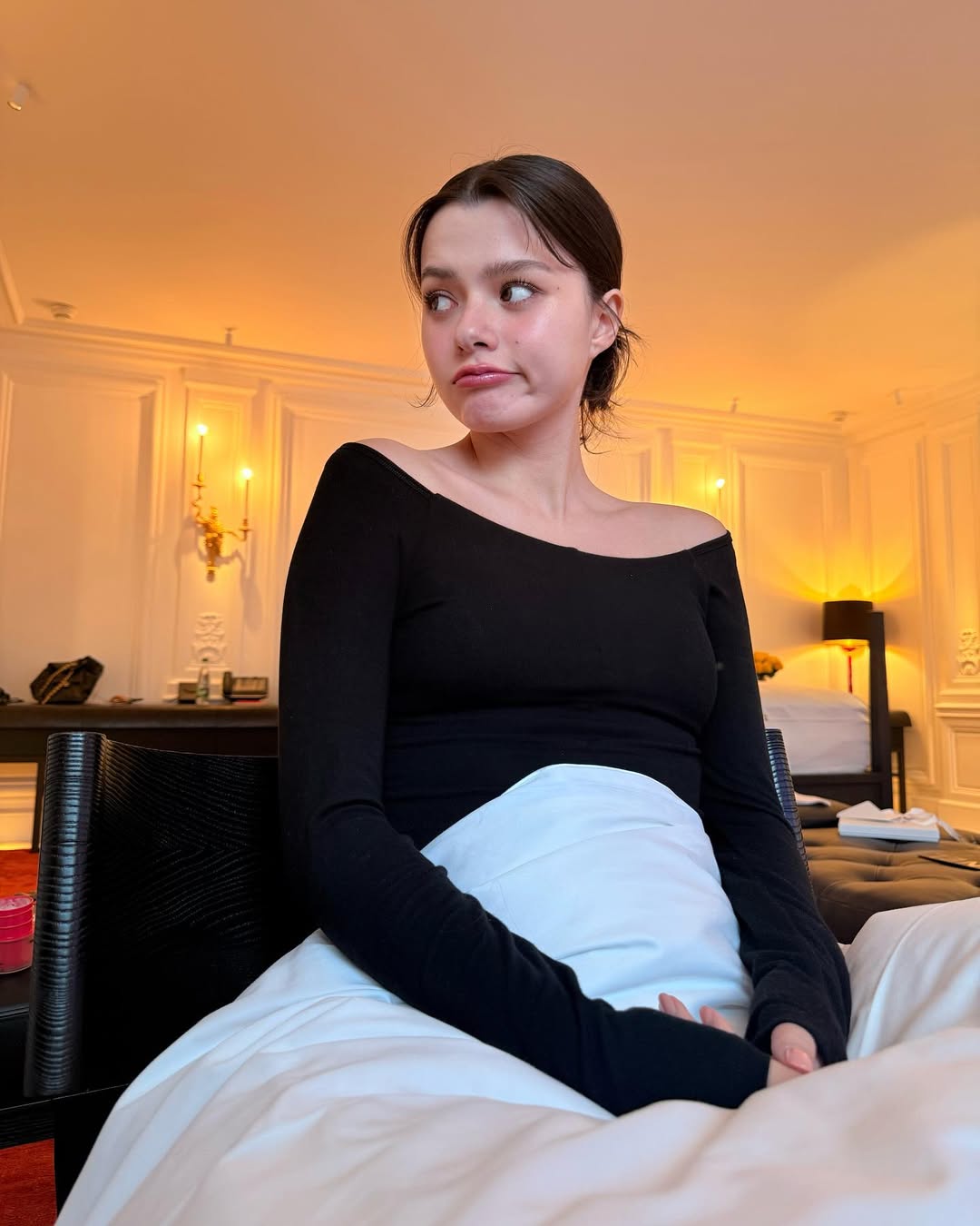 เบคกี้ - รีเบคก้า แพทรีเซีย อาร์มสตรอง