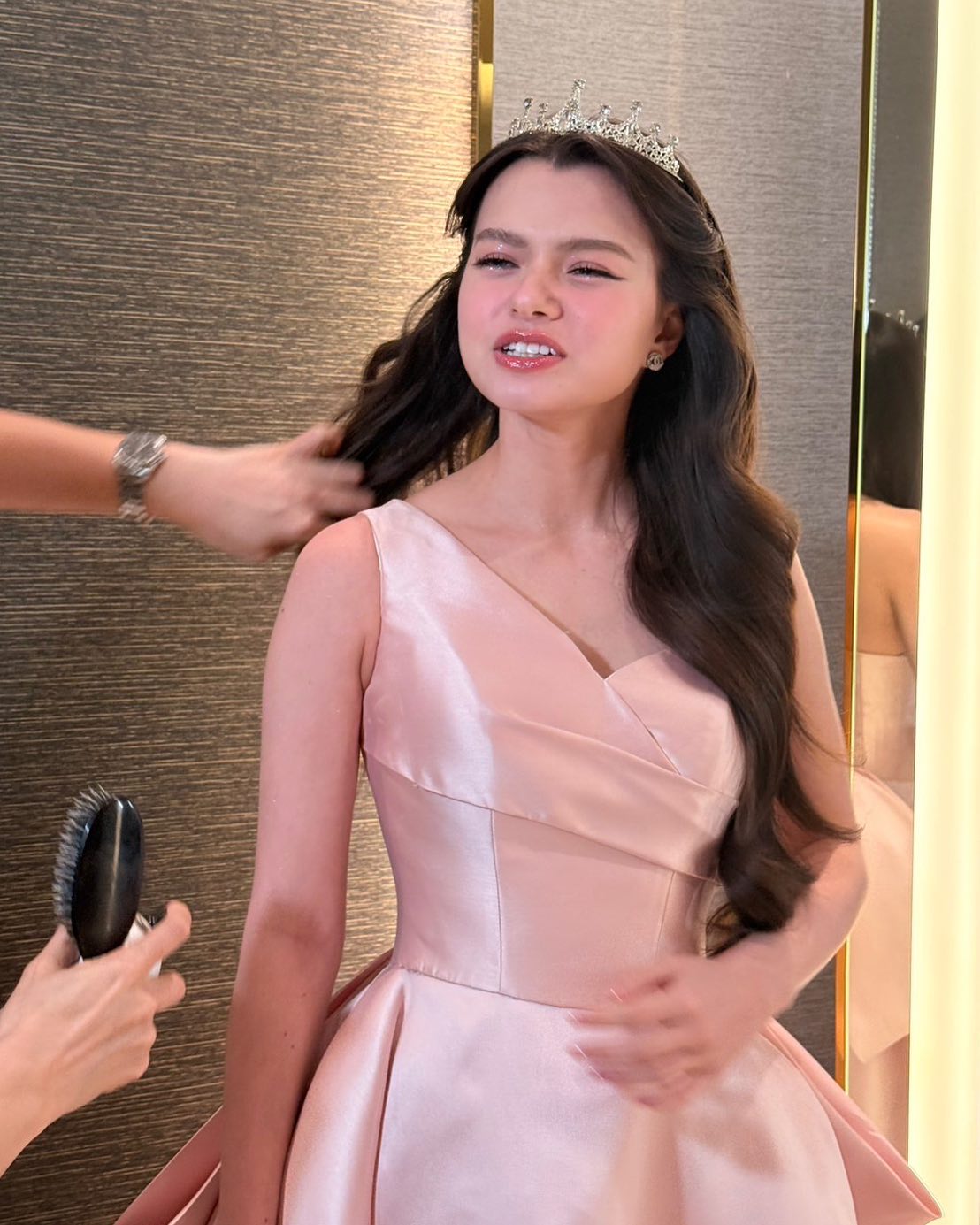 เบคกี้ - รีเบคก้า แพทรีเซีย อาร์มสตรอง