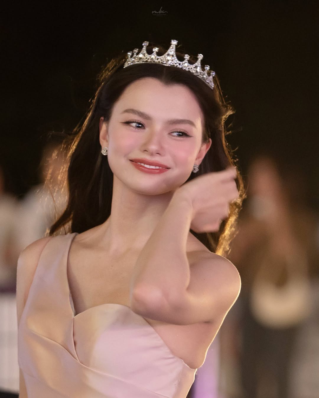 เบคกี้ - รีเบคก้า แพทรีเซีย อาร์มสตรอง