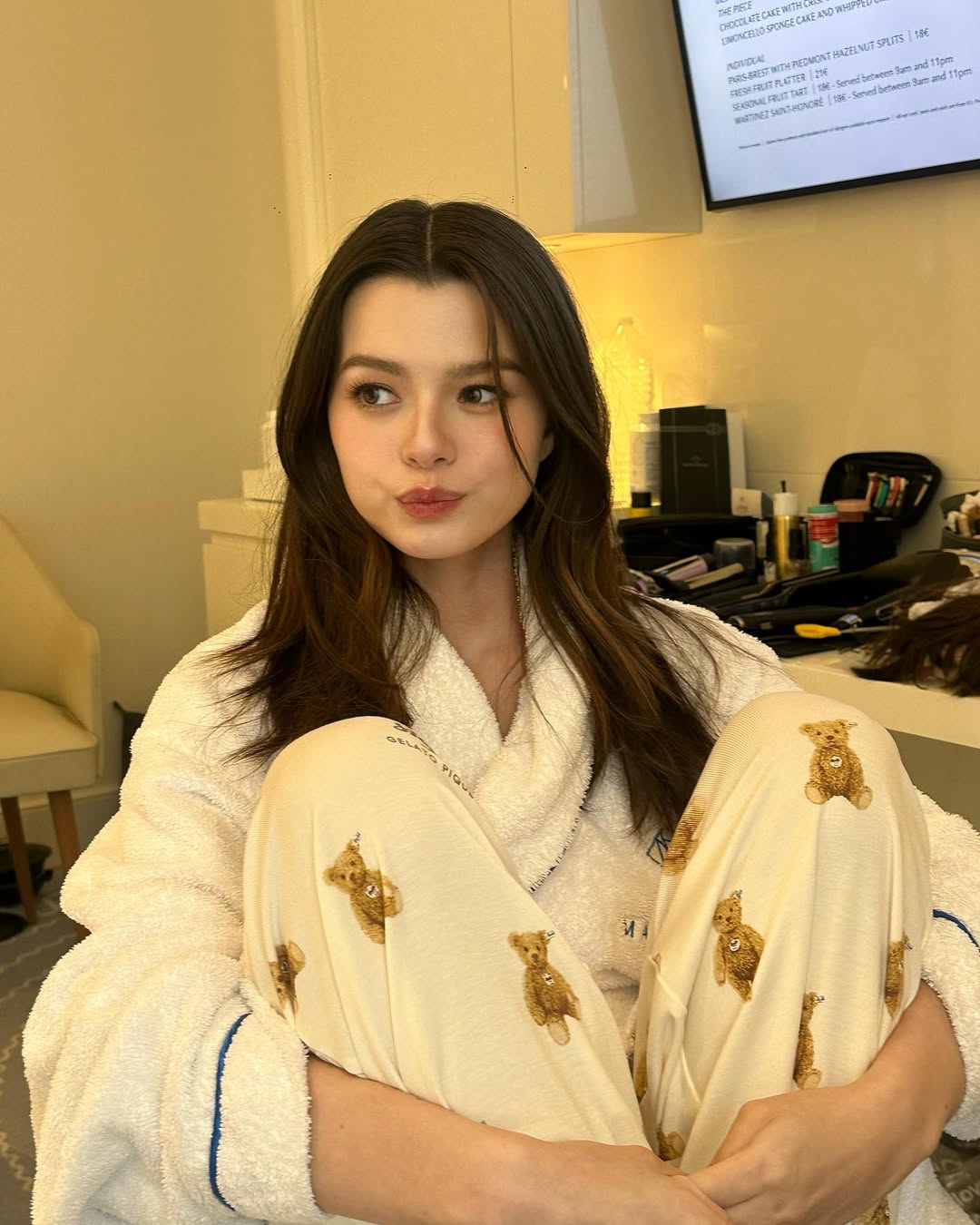 เบคกี้ - รีเบคก้า แพทรีเซีย อาร์มสตรอง